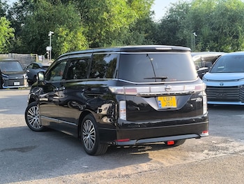 Used Nissan Elgrand 2017 for sale - 79042597: Photo
