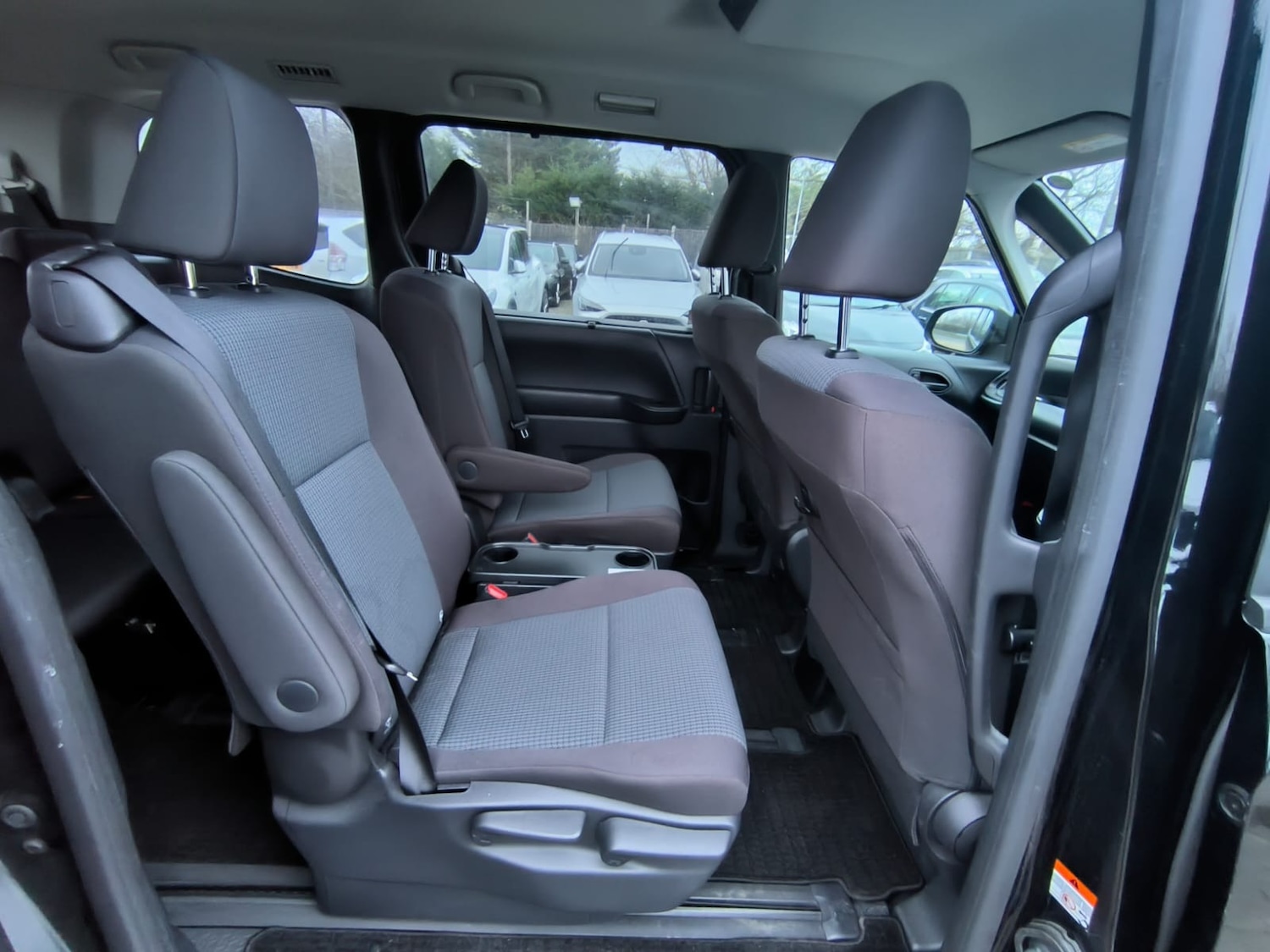 Used Toyota Noah 2022 for sale - 77125115: Photo 11