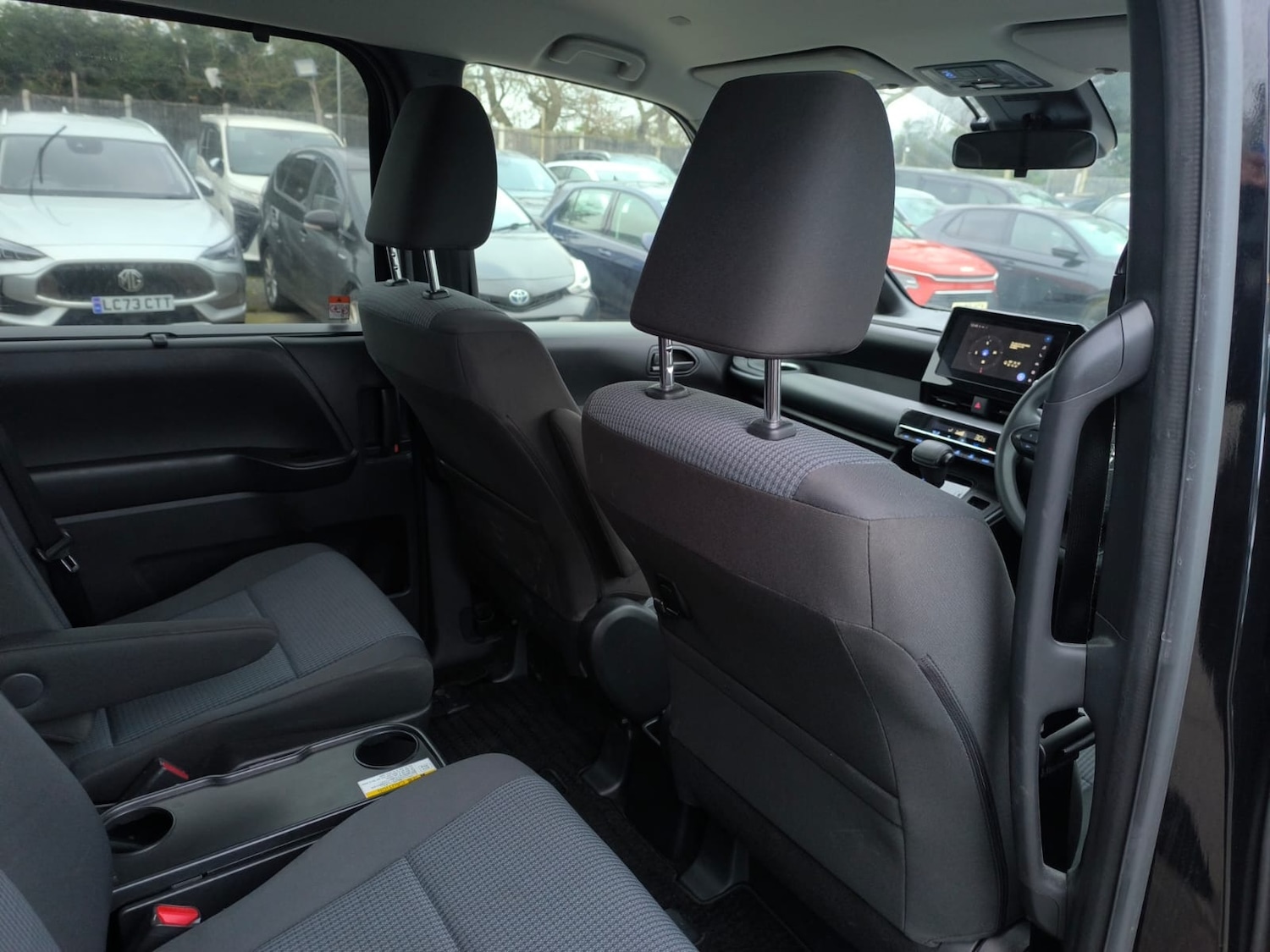 Used Toyota Noah 2022 for sale - 77125115: Photo 12