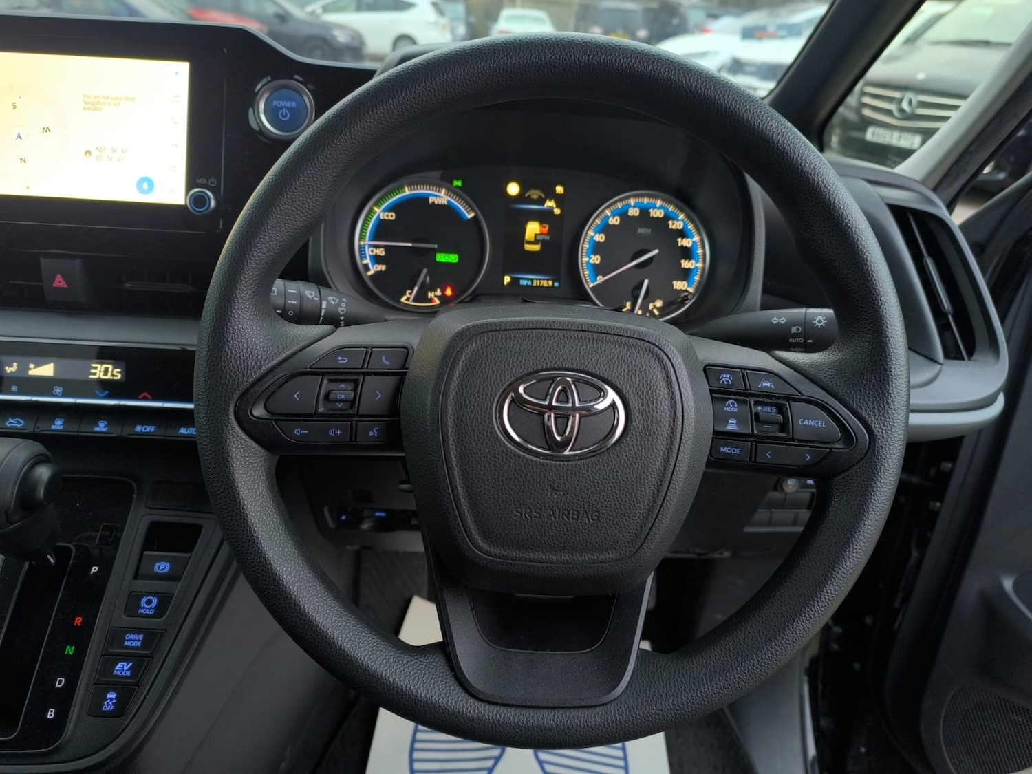 Used Toyota Noah 2022 for sale - 77125115: Photo 16