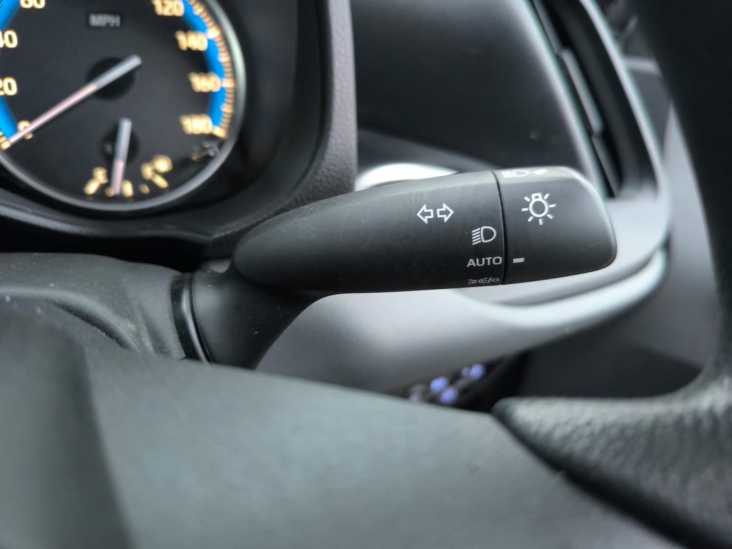 Used Toyota Noah 2022 for sale - 77125115: Photo 27