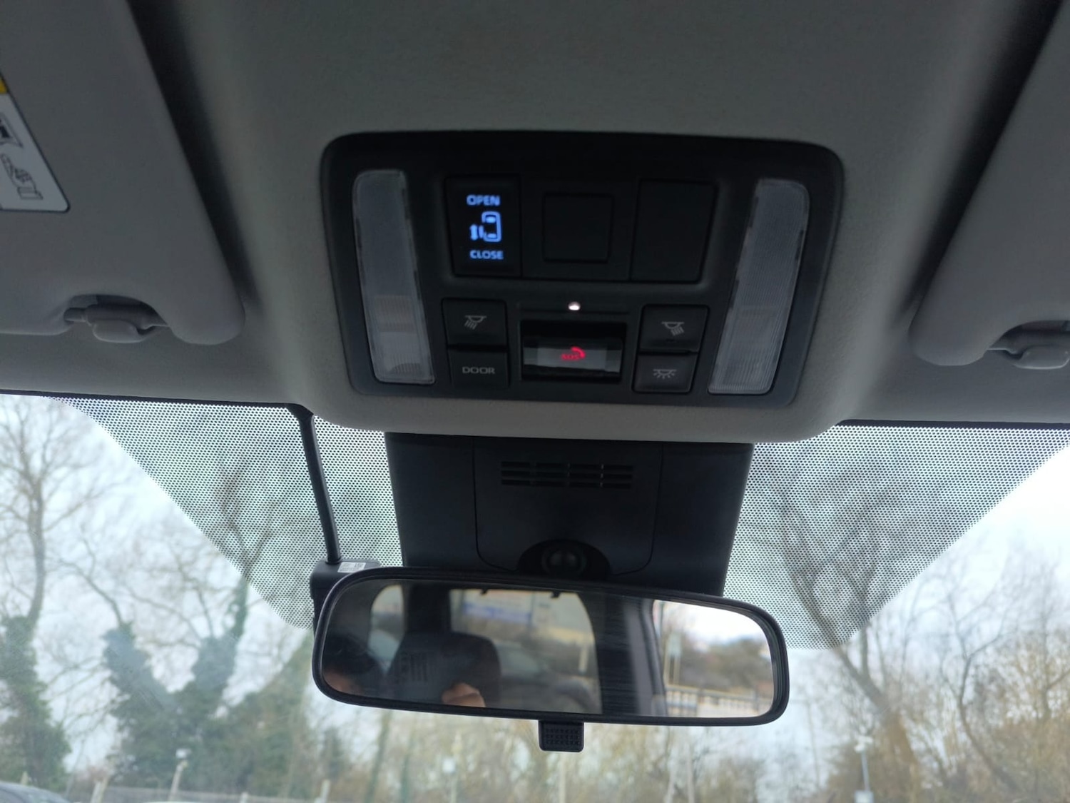 Used Toyota Noah 2022 for sale - 77125115: Photo 28