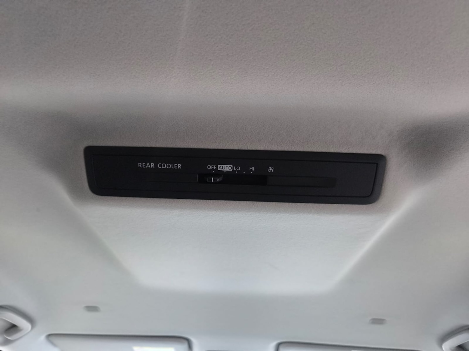 Used Toyota Noah 2022 for sale - 77125115: Photo 30