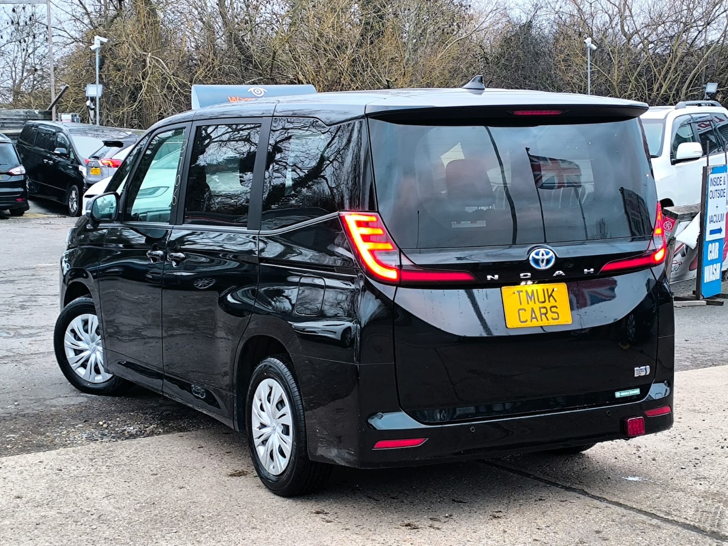 Used Toyota Noah 2022 for sale - 77125115: Photo 4