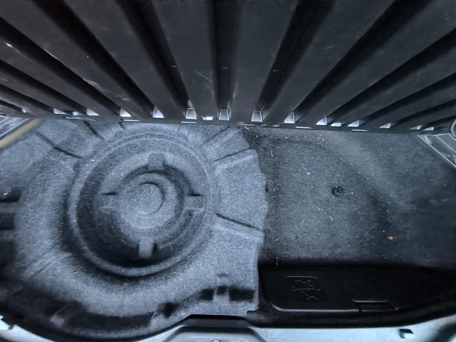 Used Toyota Noah 2022 for sale - 77125115: Photo 40