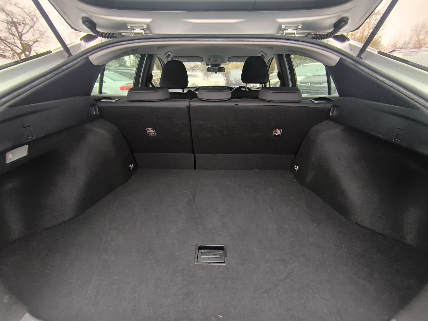 Used Toyota Prius 2020 for sale - 77220802: Photo 29