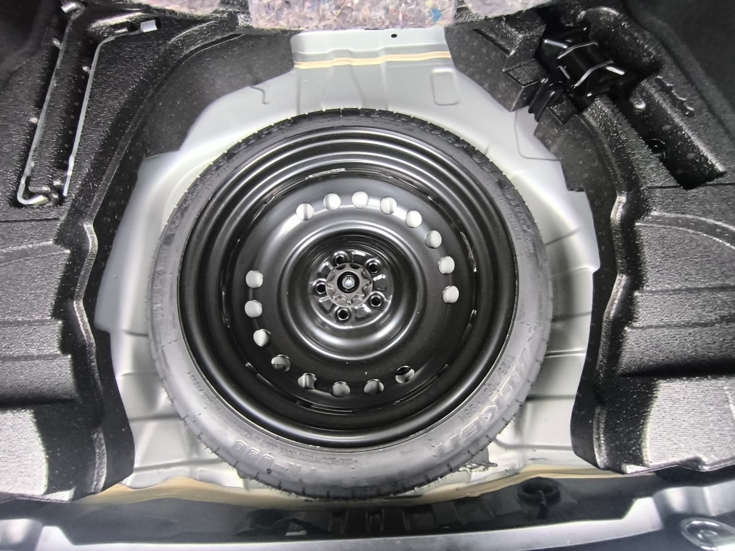 Used Toyota Prius 2020 for sale - 77220802: Photo 34