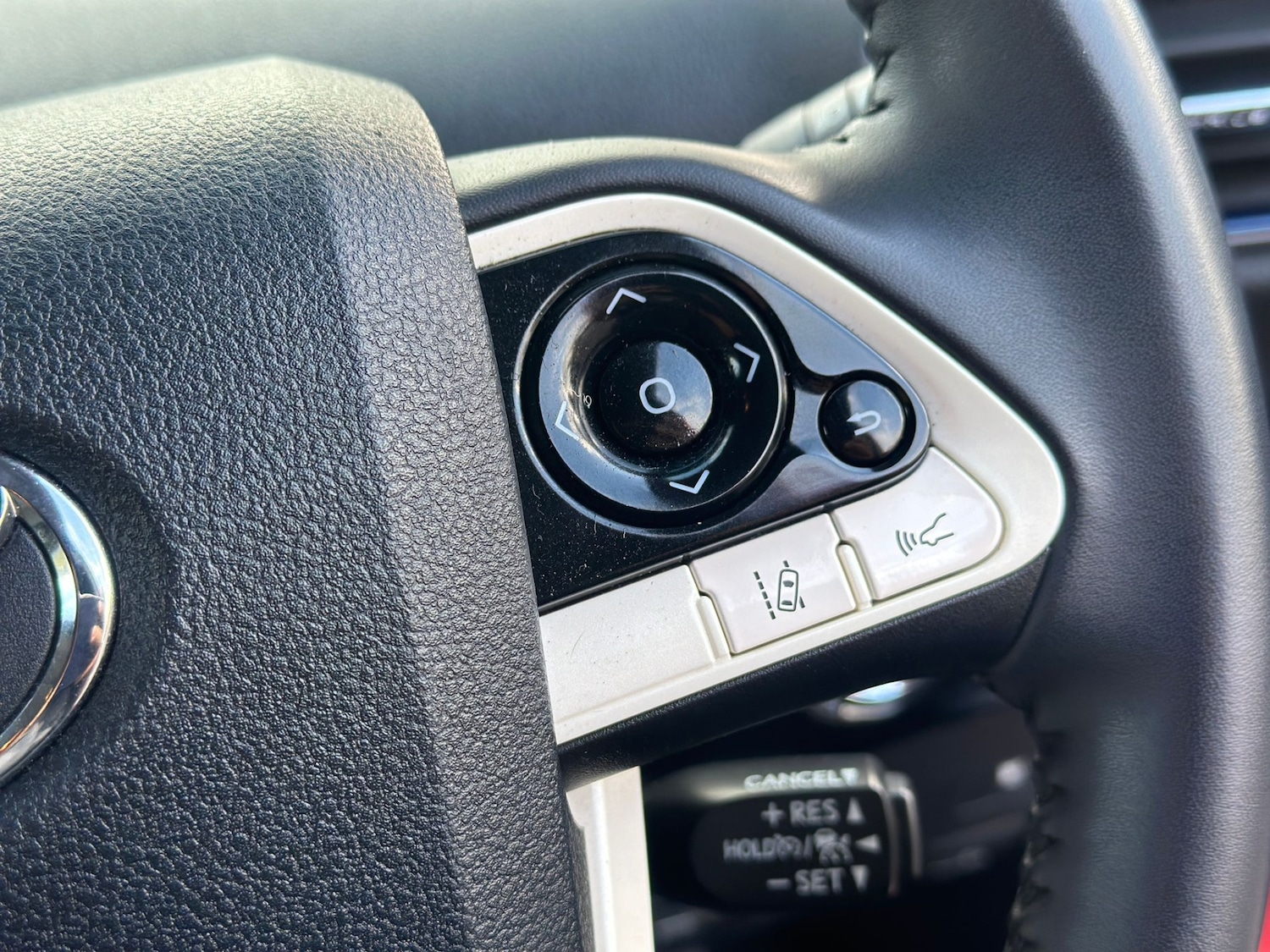Used Toyota Prius 2018 for sale - 76127988: Photo 17