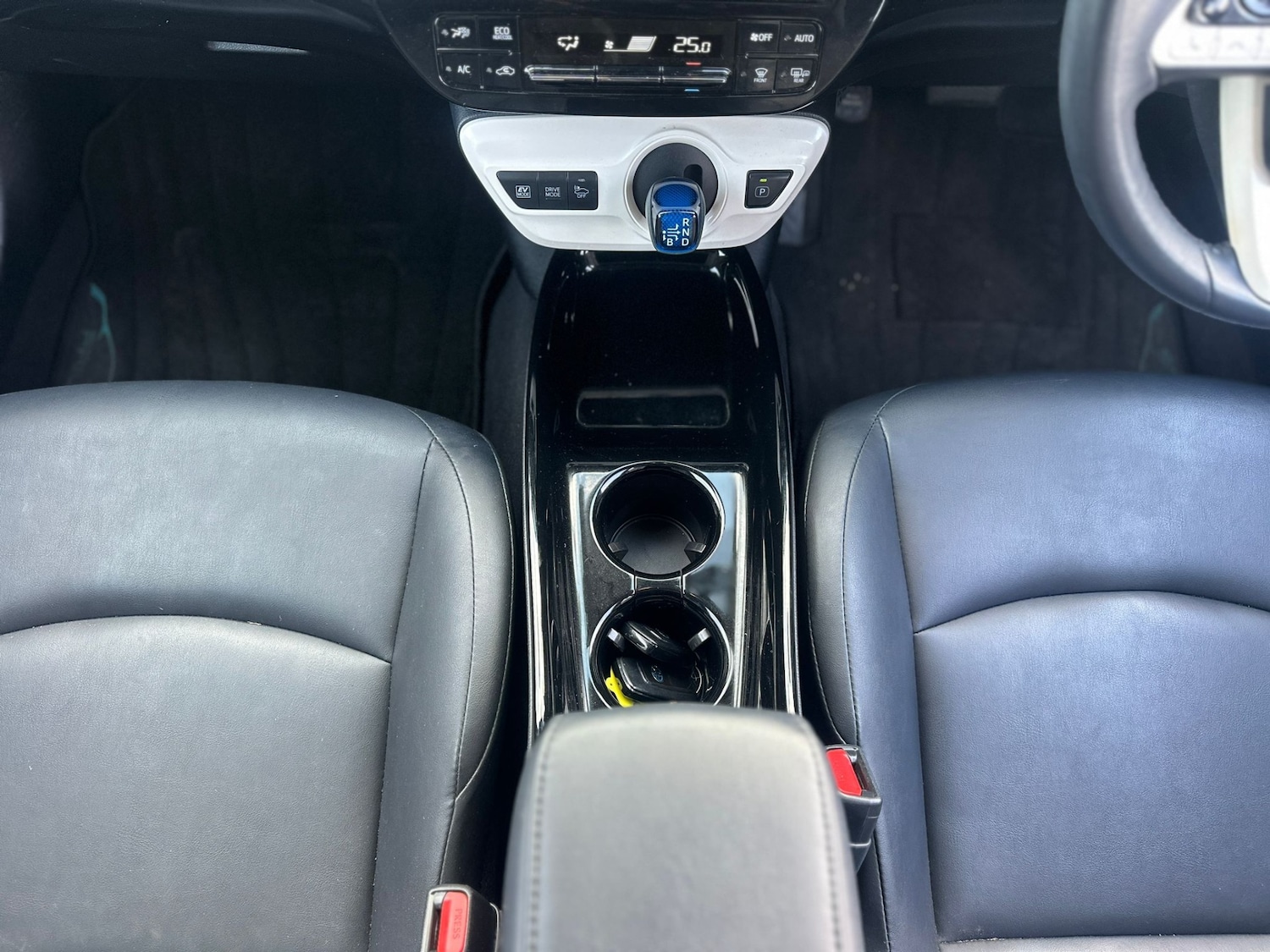 Used Toyota Prius 2018 for sale - 76127988: Photo 20