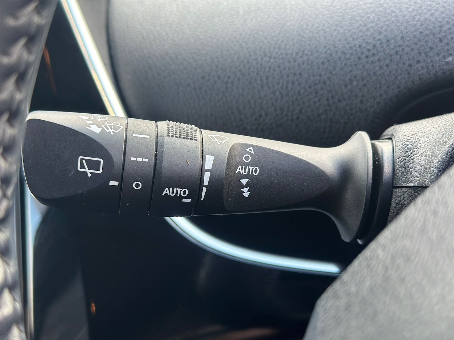 Used Toyota Prius 2018 for sale - 76127988: Photo 21