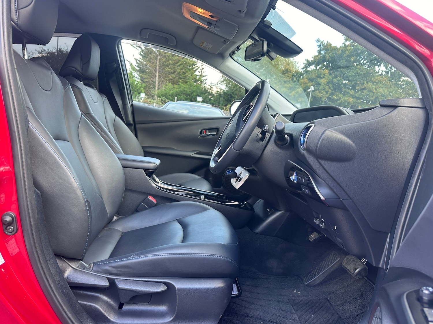 Used Toyota Prius 2018 for sale - 76127988: Photo 9