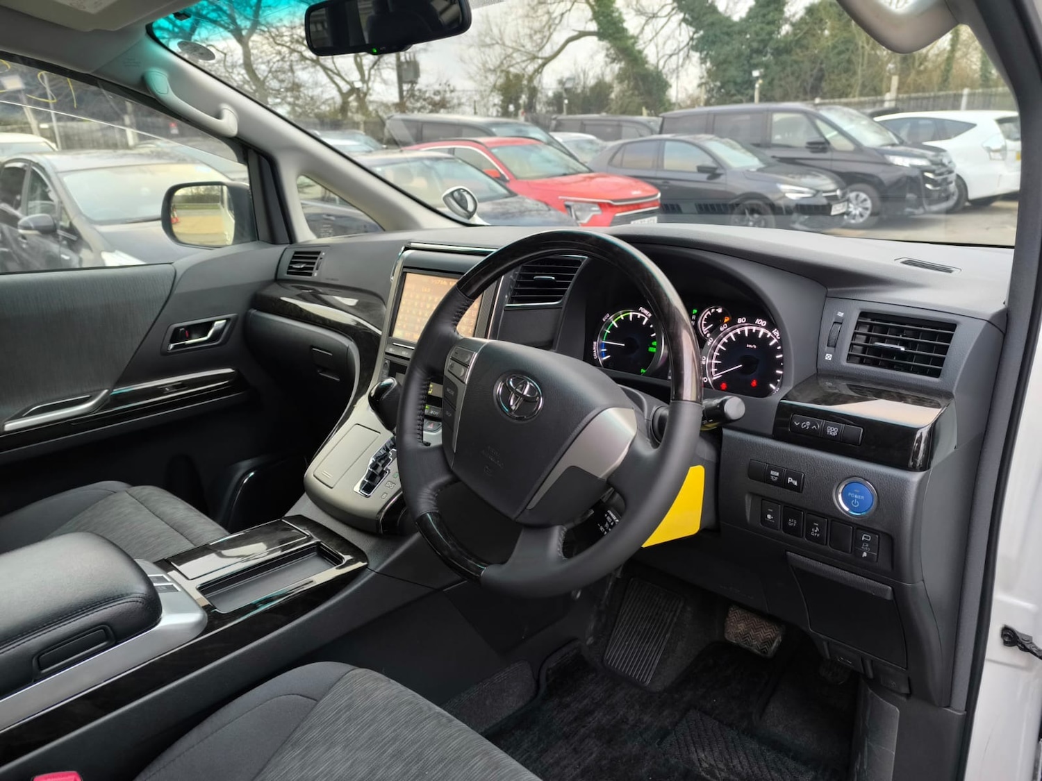 Used Toyota Alphard 2014 for sale - 77104715: Photo 10