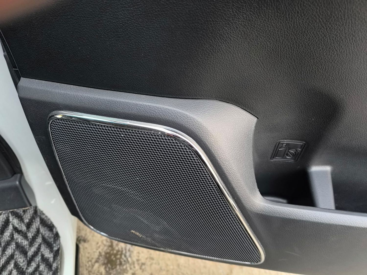 Used Toyota Alphard 2014 for sale - 77104715: Photo 23