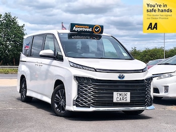 Used Toyota Voxy 2023 for sale - 78915074: Photo