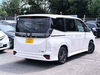Used Toyota Voxy 2023 for sale - 78915074: Photo