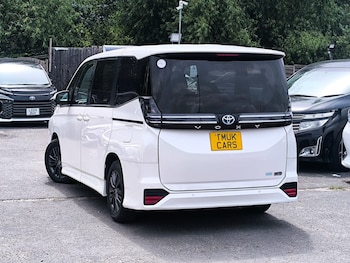 Used Toyota Voxy 2023 for sale - 78915074: Photo