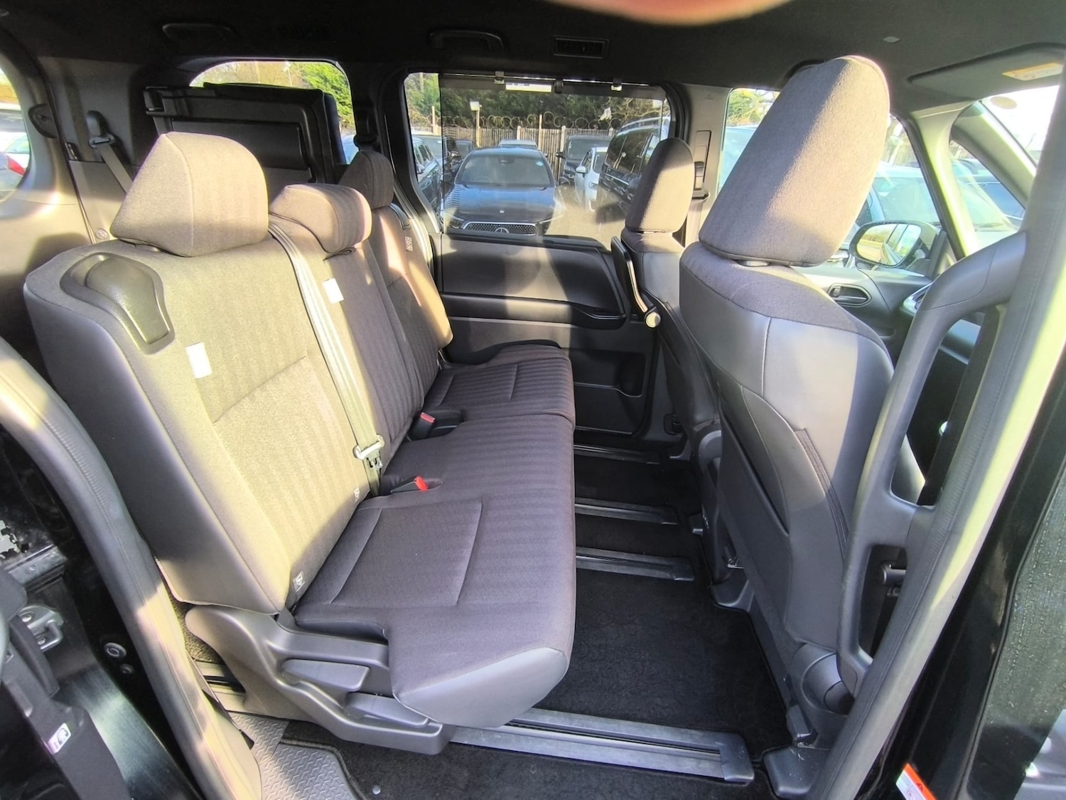 Used Toyota Voxy 2024 for sale - 77675417: Photo 11