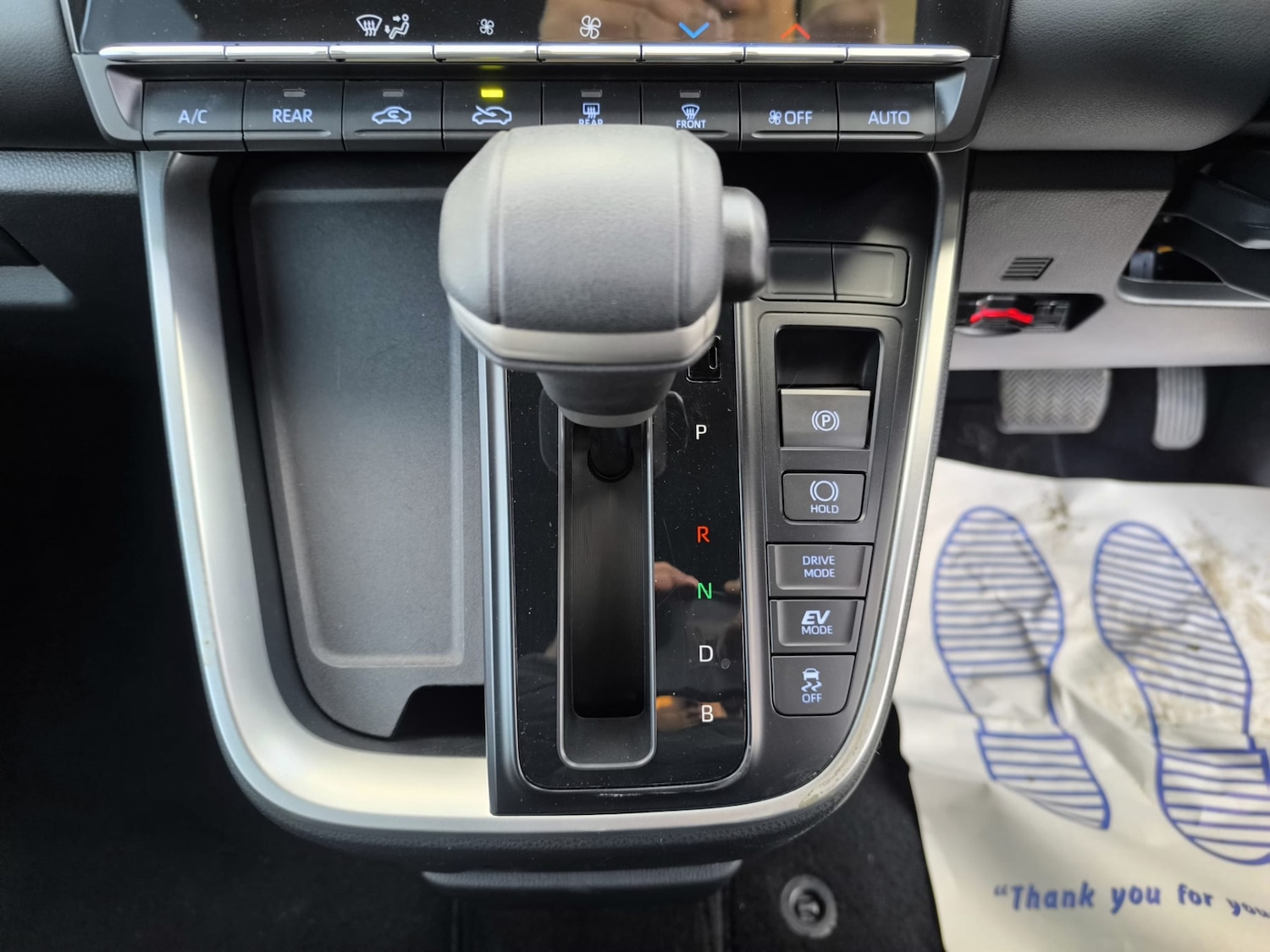 Used Toyota Voxy 2024 for sale - 77675417: Photo 18