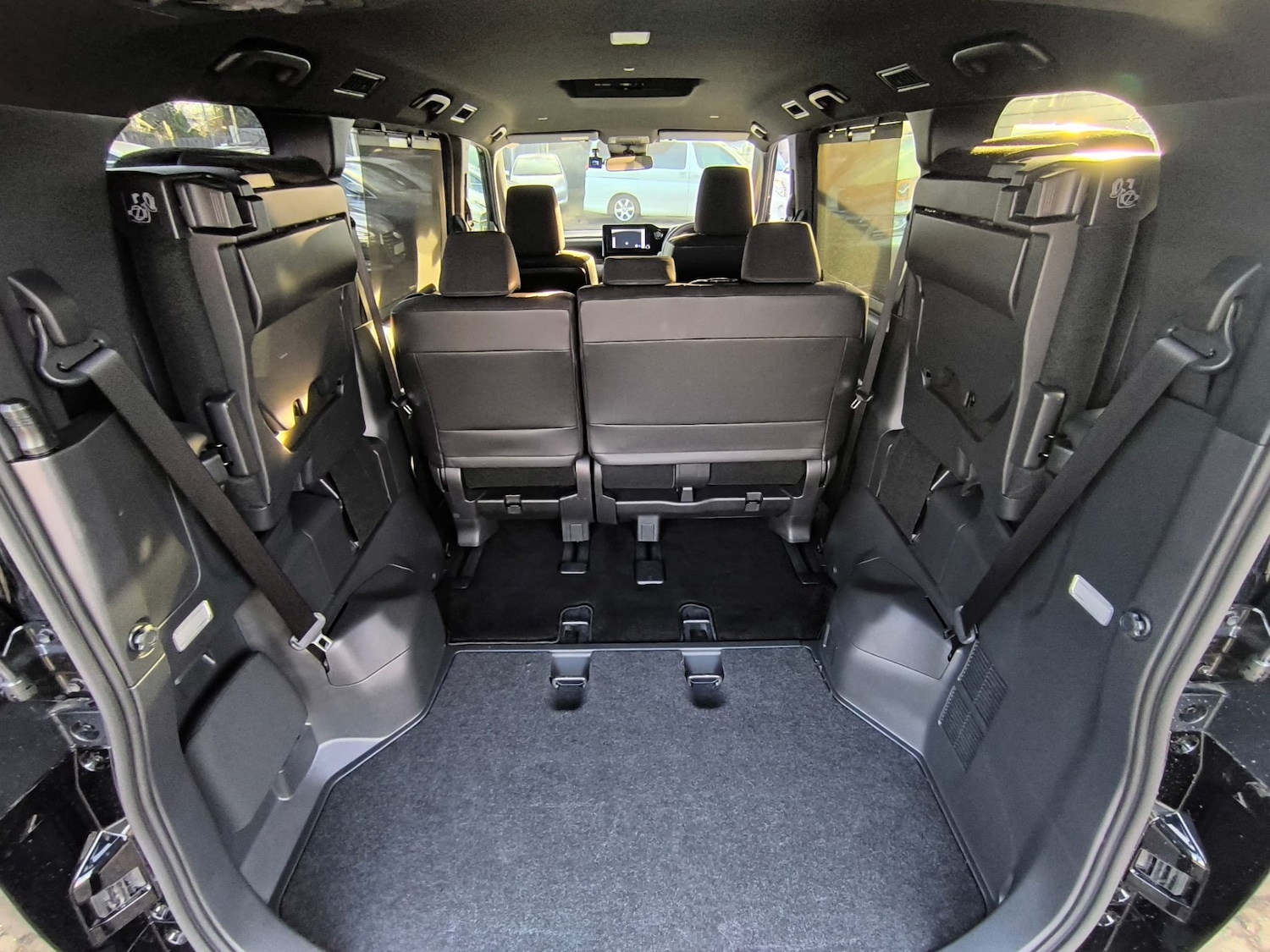 Used Toyota Voxy 2024 for sale - 77675417: Photo 30