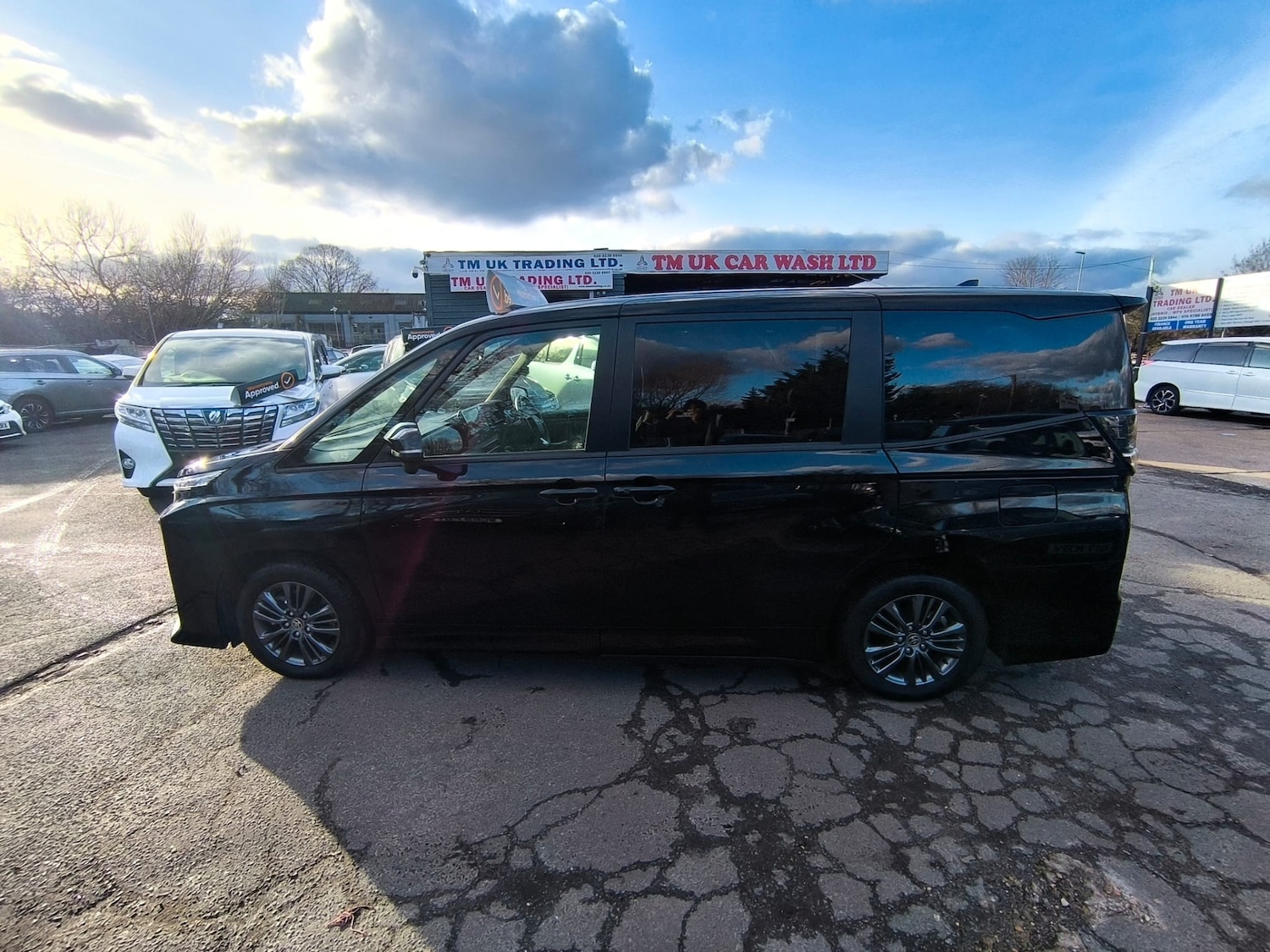 Used Toyota Voxy 2024 for sale - 77675417: Photo 6