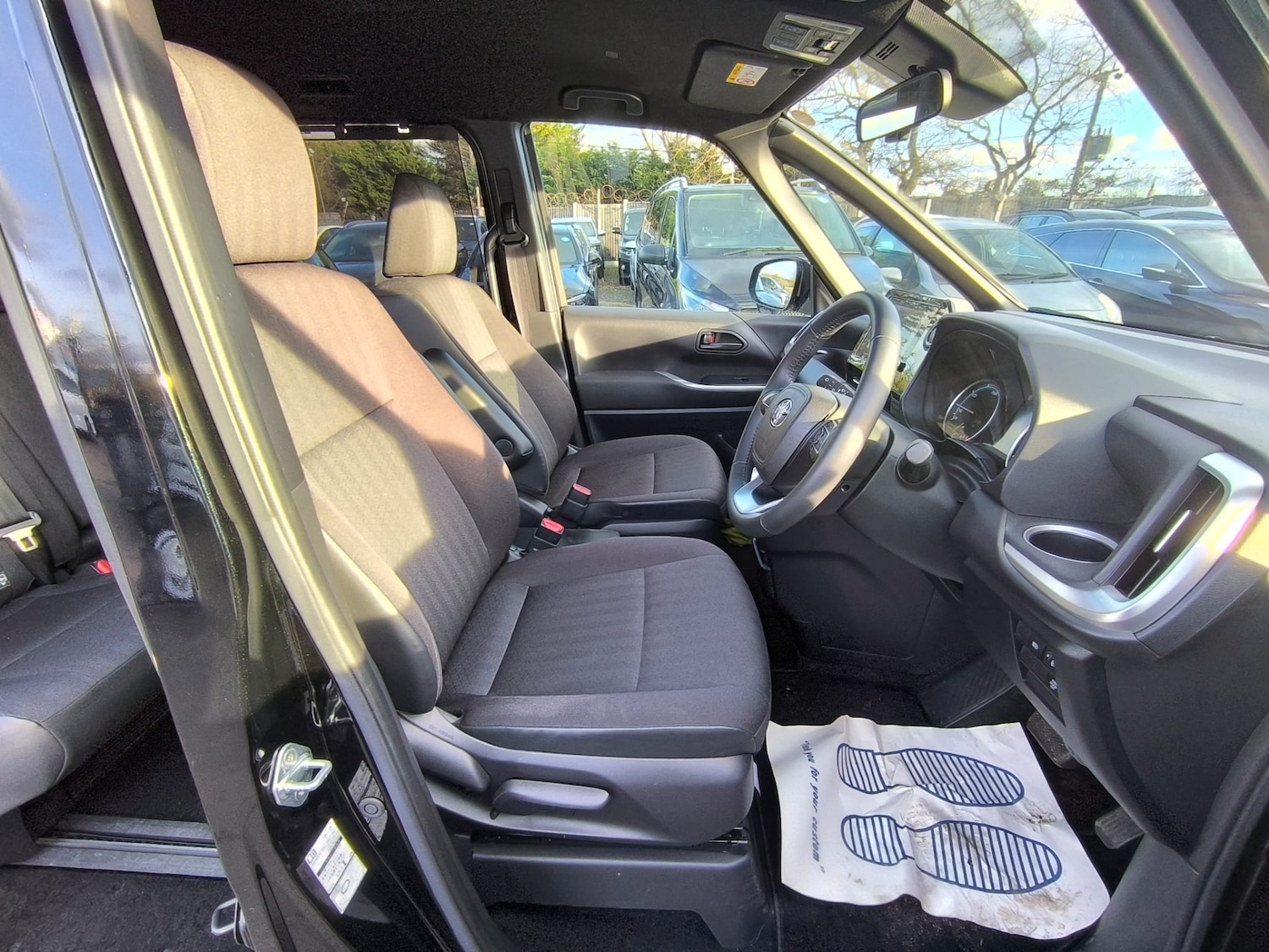 Used Toyota Voxy 2024 for sale - 77675417: Photo 9