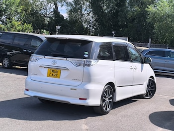 Used Toyota Estima 2014 for sale - 79500232: Photo