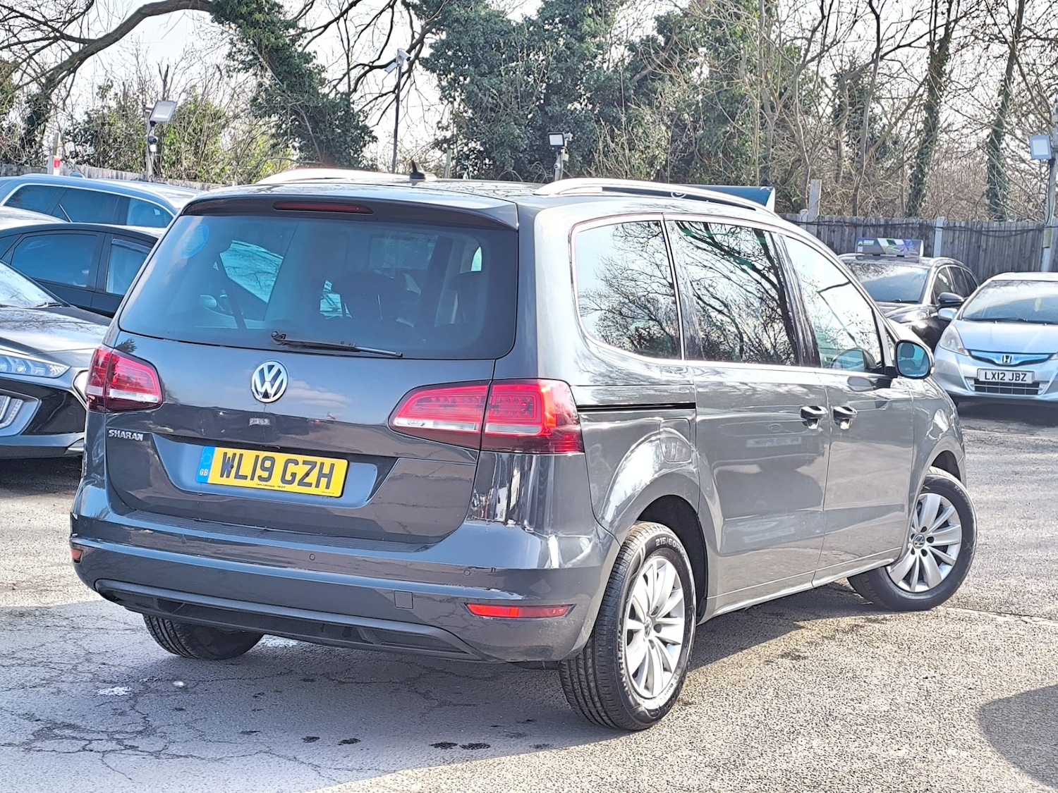 Used Volkswagen Sharan 2019 for sale - 77830514: Photo 3
