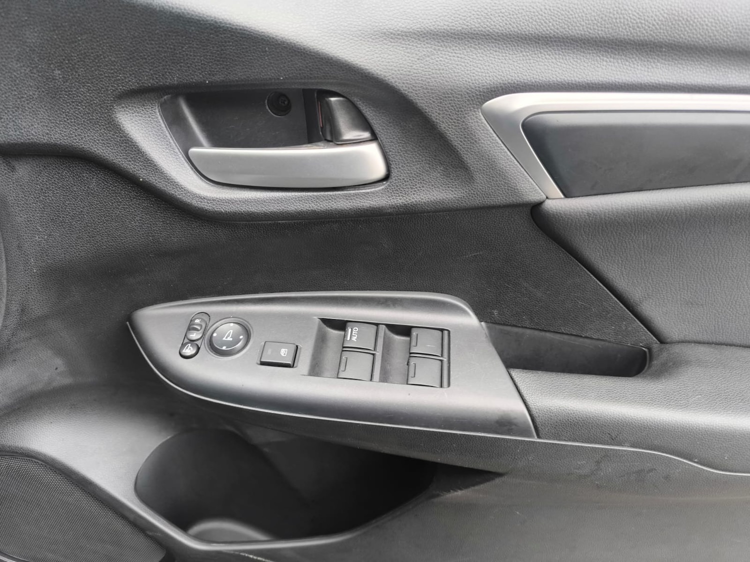 Used Honda Jazz 2014 for sale - 76554759: Photo 24