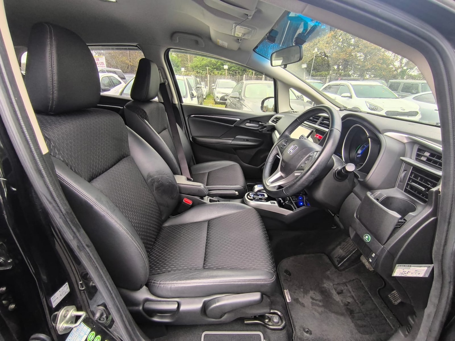 Used Honda Jazz 2014 for sale - 76554759: Photo 9