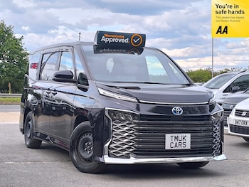 Used Toyota Voxy 2023 for sale - 78615638: Photo
