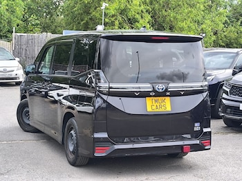 Used Toyota Voxy 2023 for sale - 78615638: Photo