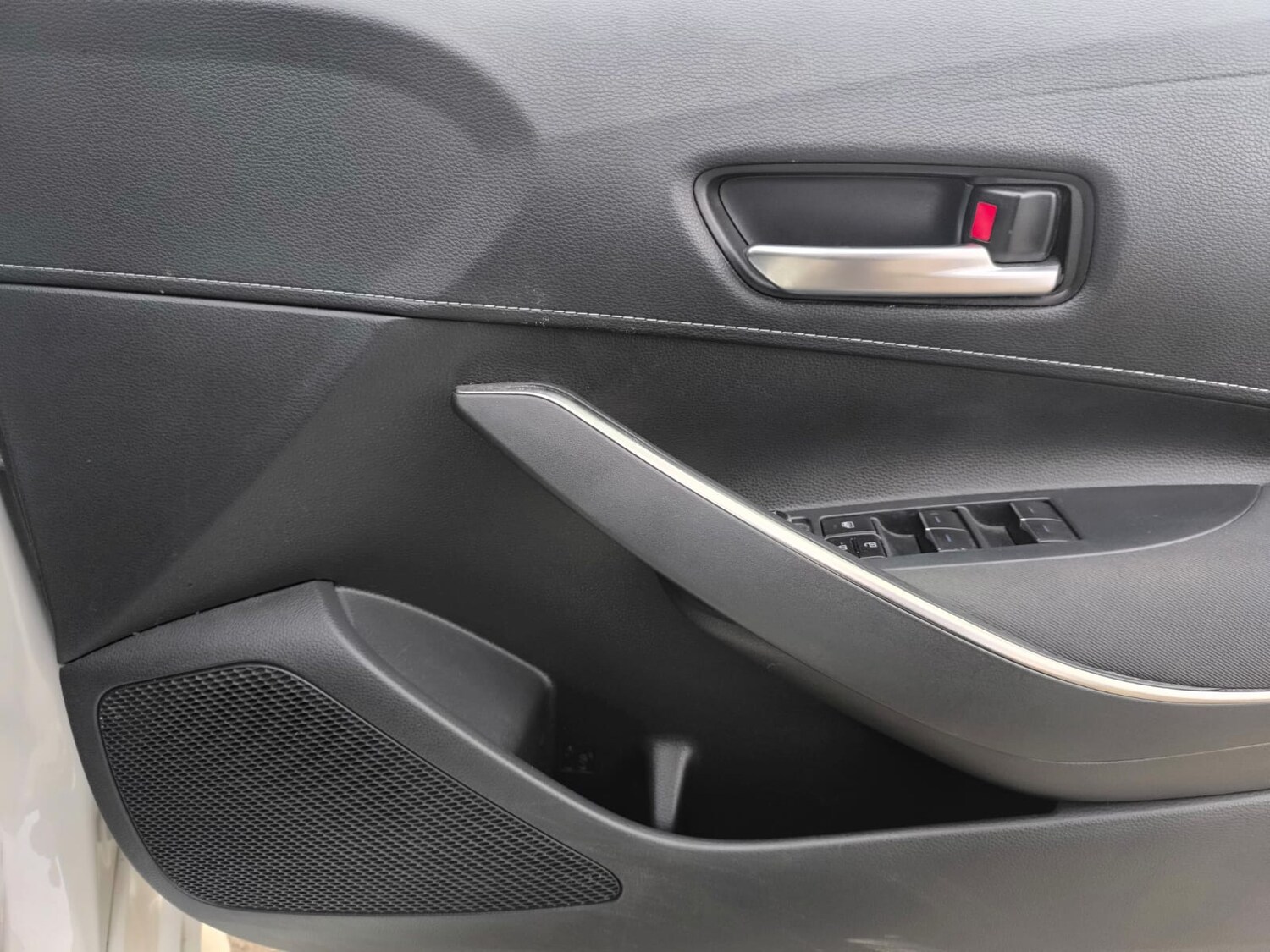 Used Toyota Corolla 2020 for sale - 77998804: Photo 24