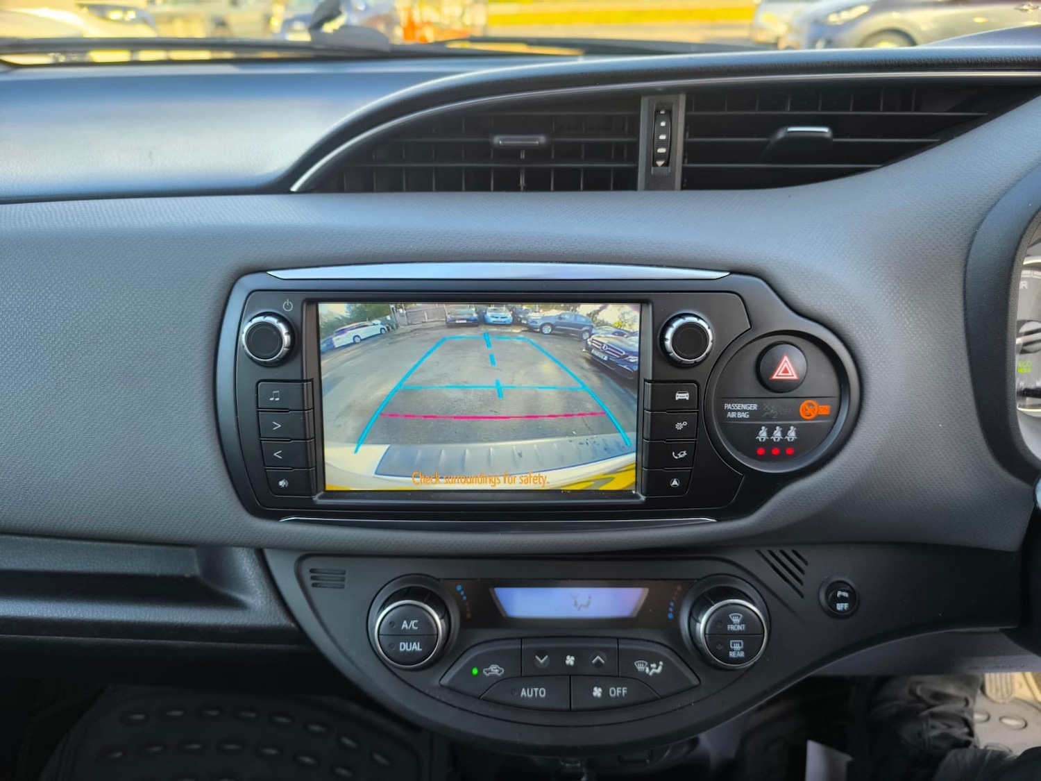 Used Toyota Yaris 2015 for sale - 76412550: Photo 18