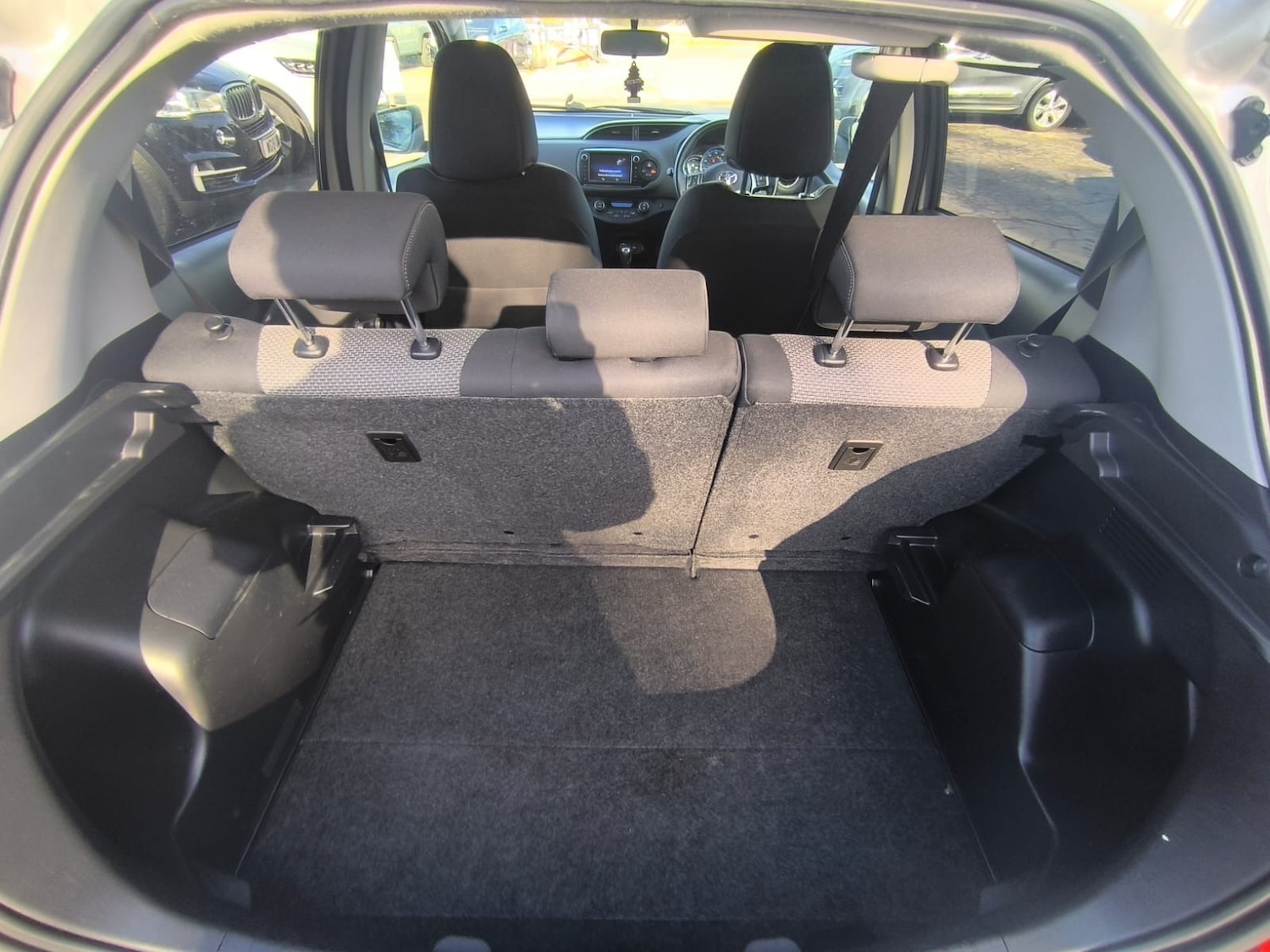 Used Toyota Yaris 2015 for sale - 76412550: Photo 24