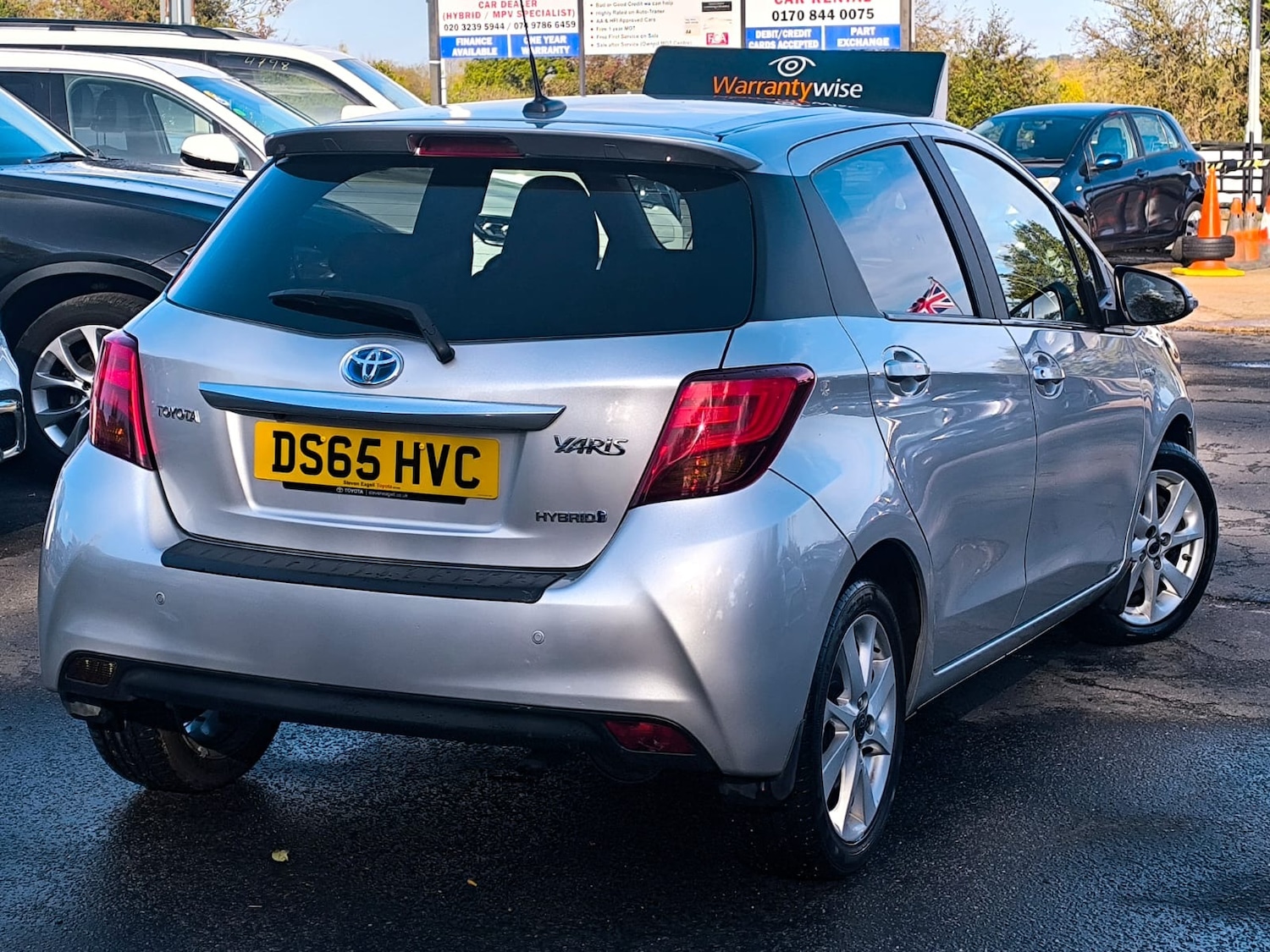 Used Toyota Yaris 2015 for sale - 76412550: Photo 3