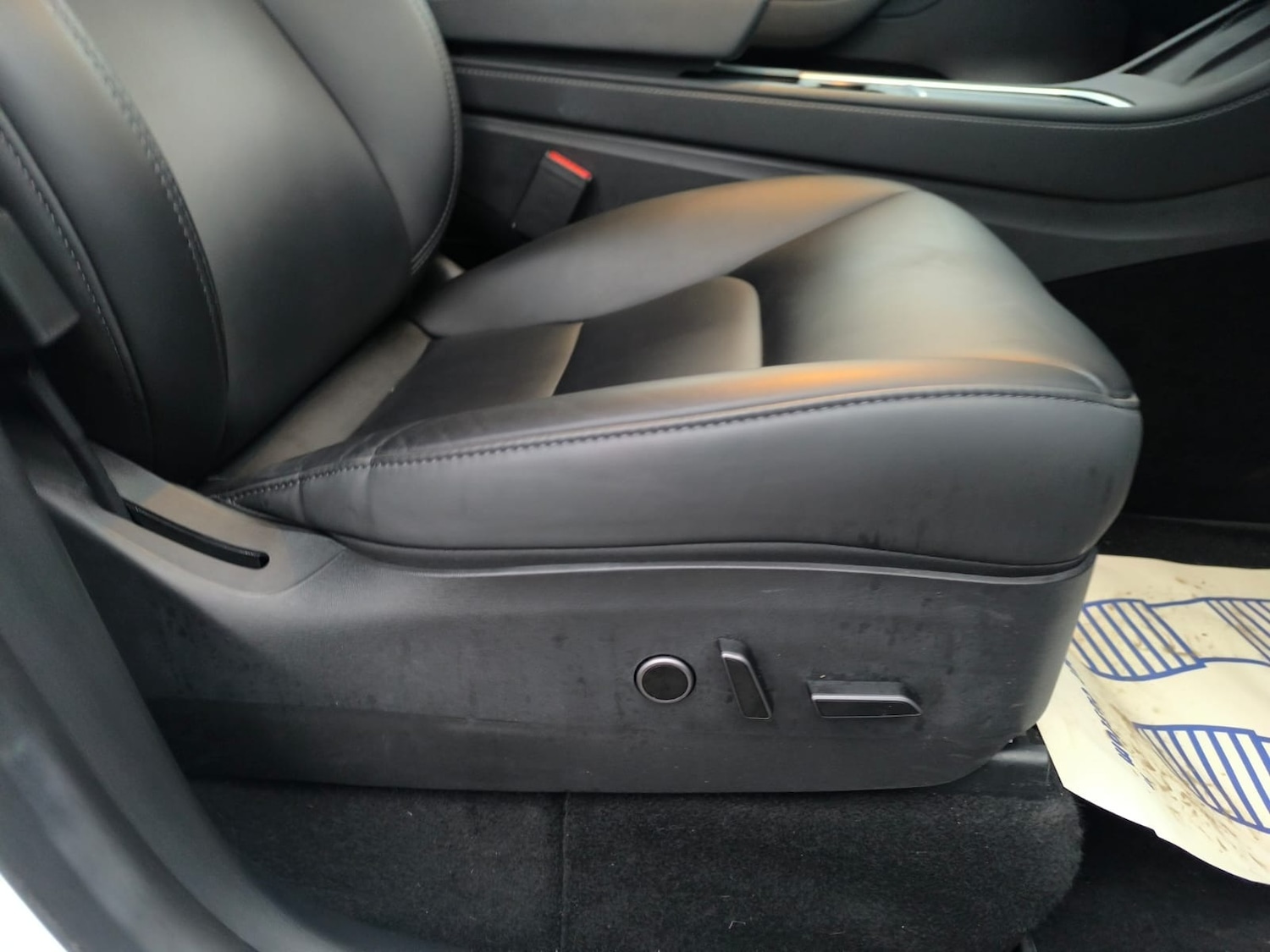 Used Tesla Model Y 2023 for sale - 77125859: Photo 31