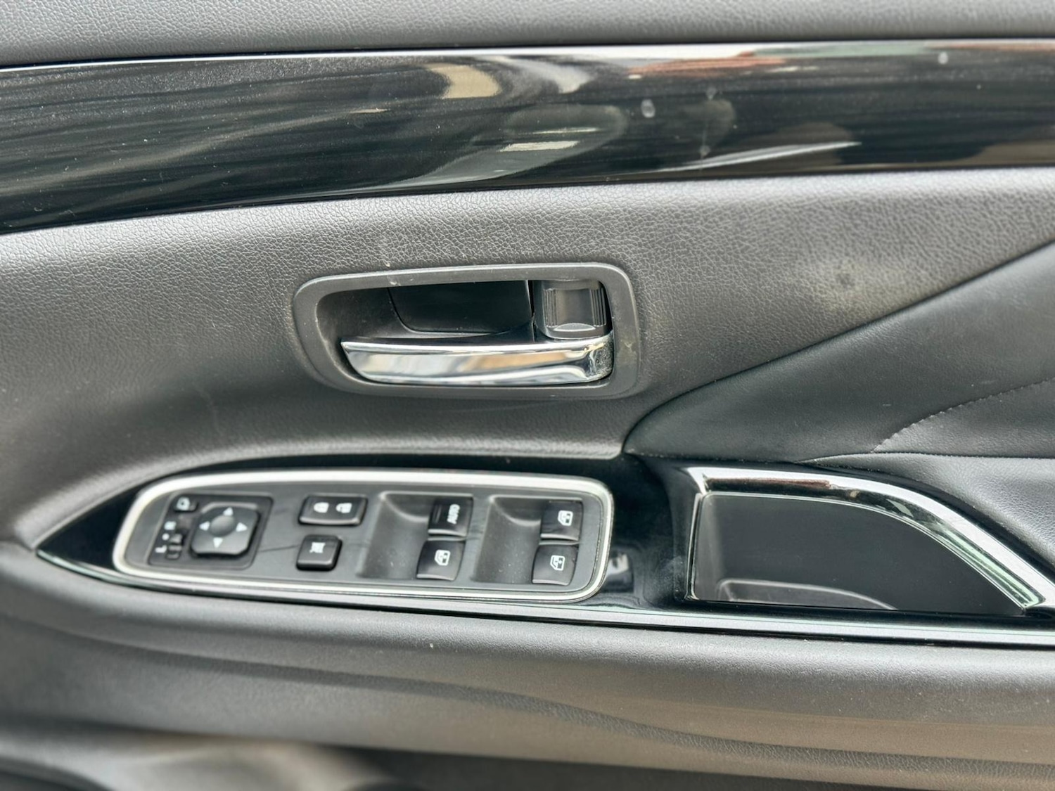 Used Mitsubishi Outlander 2016 for sale - 77135753: Photo 33