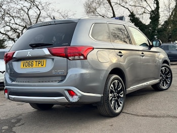 Used Mitsubishi Outlander 2016 for sale - 77135753: Photo