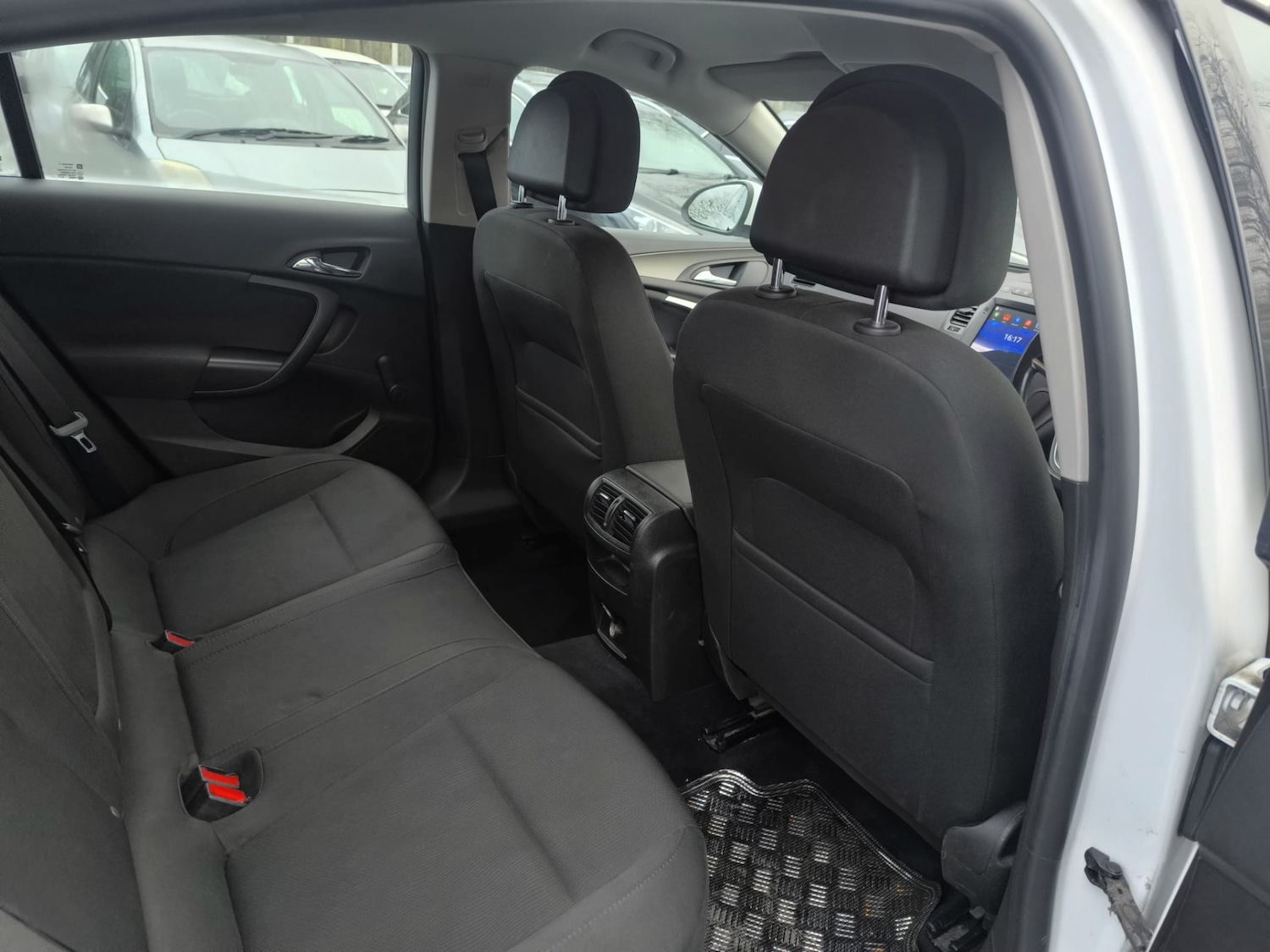 Used Vauxhall Insignia 2010 for sale - 77675276: Photo 12