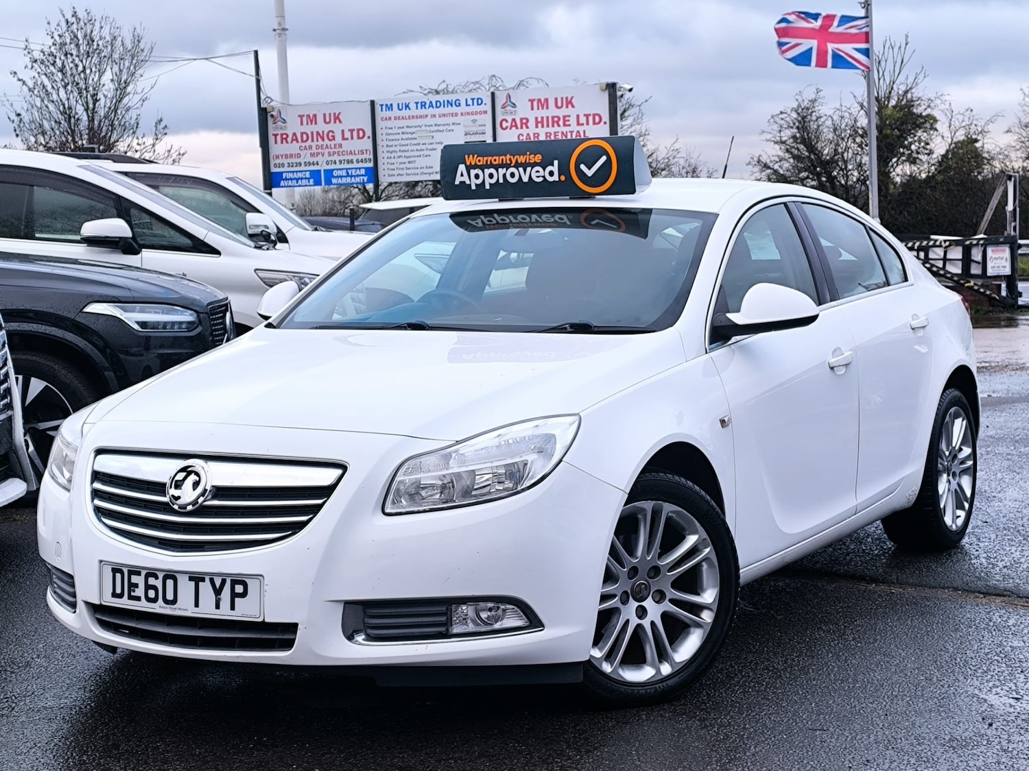 Used Vauxhall Insignia 2010 for sale - 77675276: Photo 2