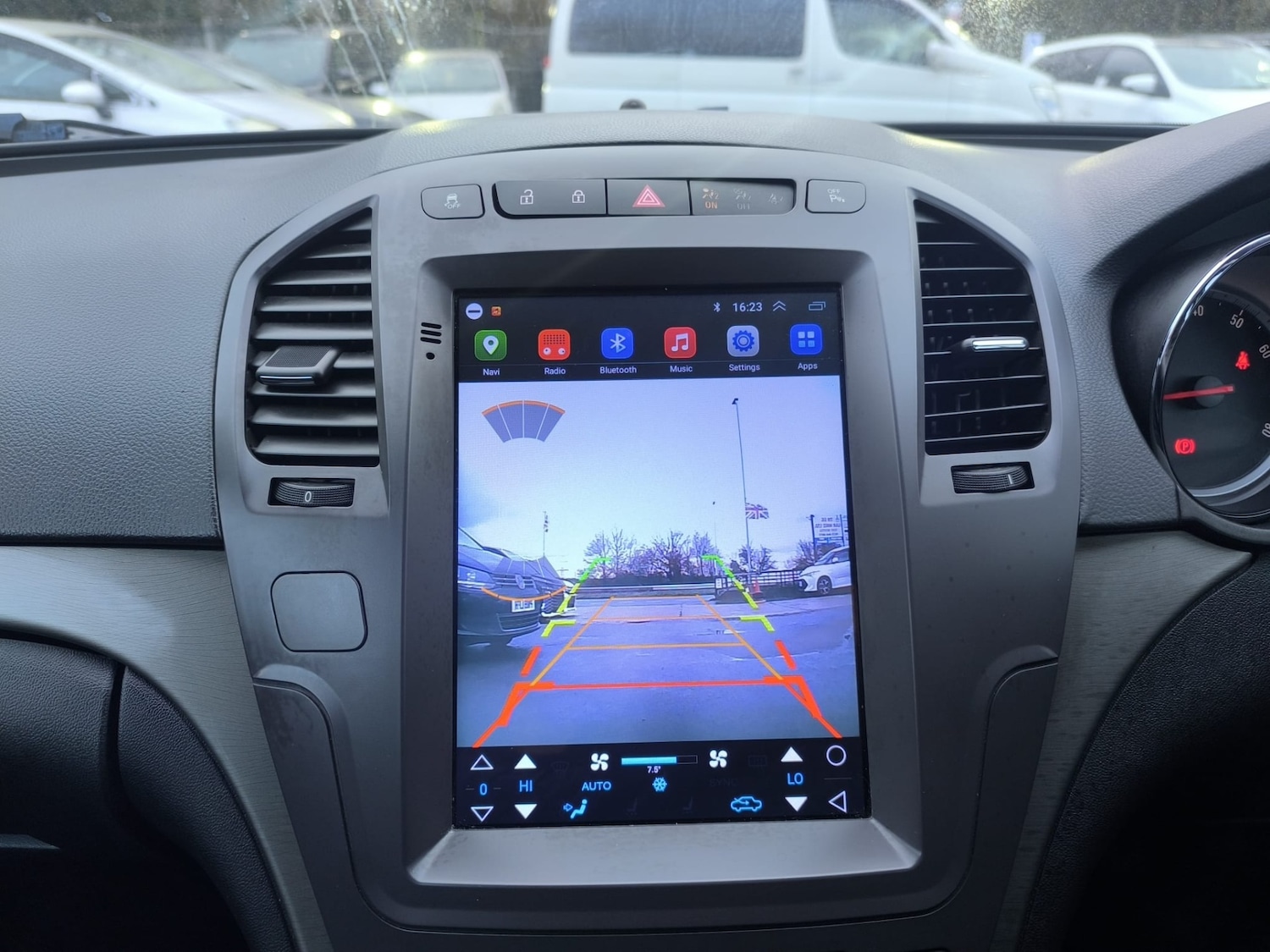 Used Vauxhall Insignia 2010 for sale - 77675276: Photo 21