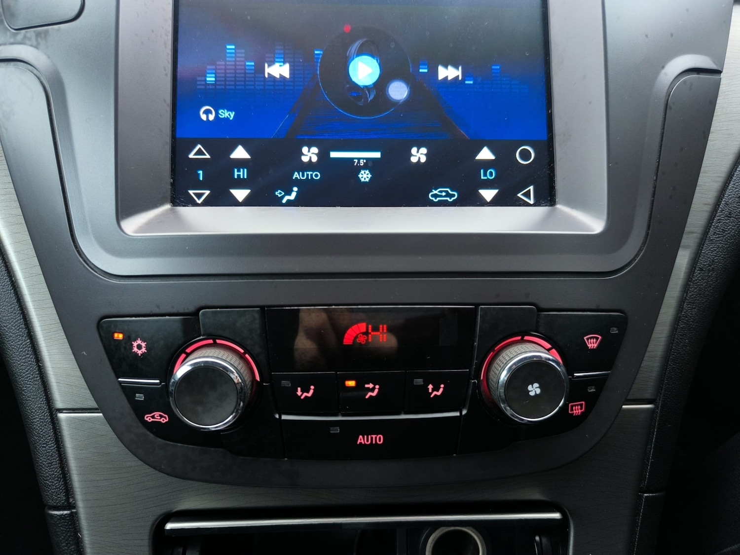 Used Vauxhall Insignia 2010 for sale - 77675276: Photo 22