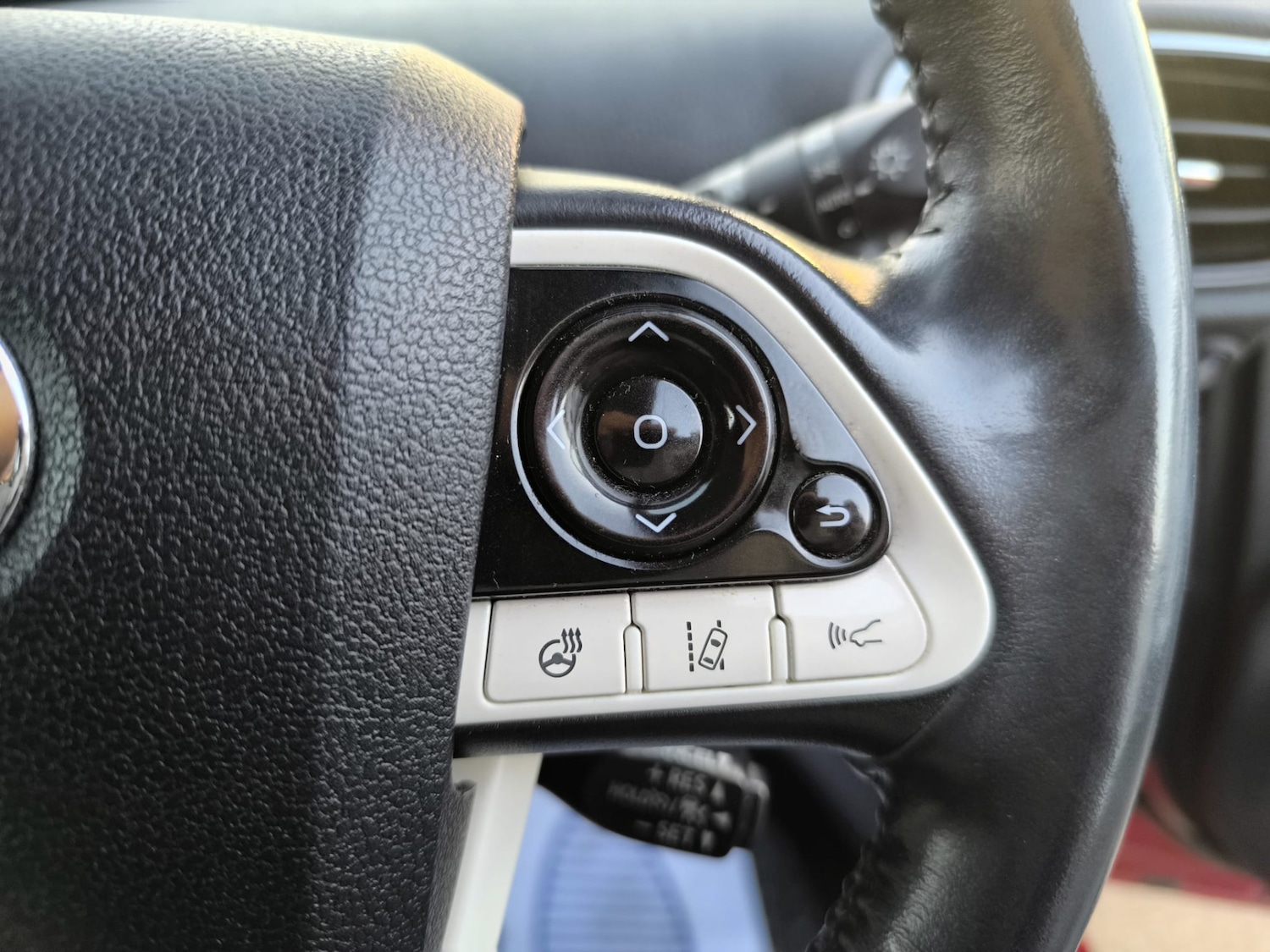 Used Toyota Prius 2017 for sale - 76599980: Photo 15