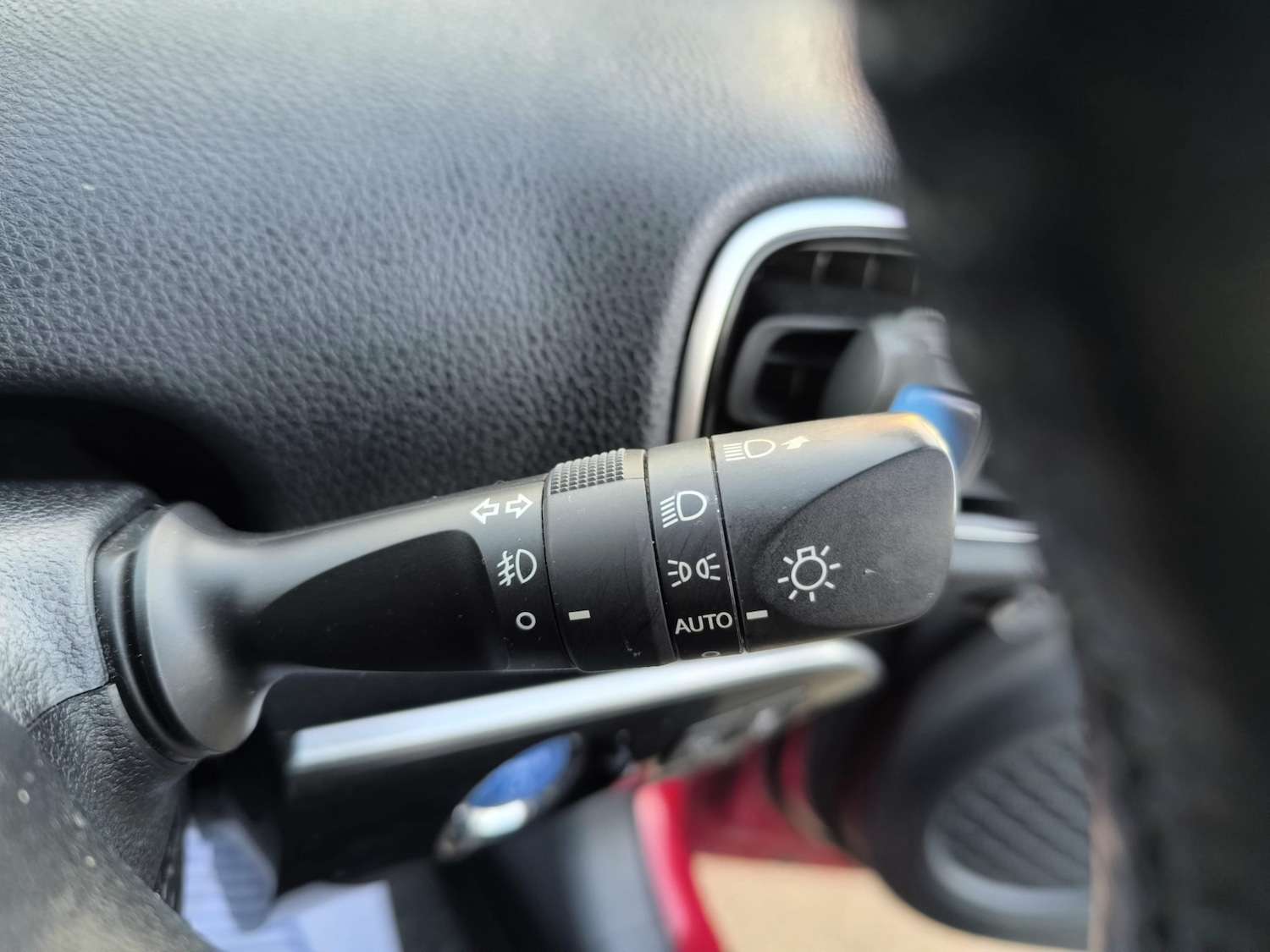 Used Toyota Prius 2017 for sale - 76599980: Photo 25