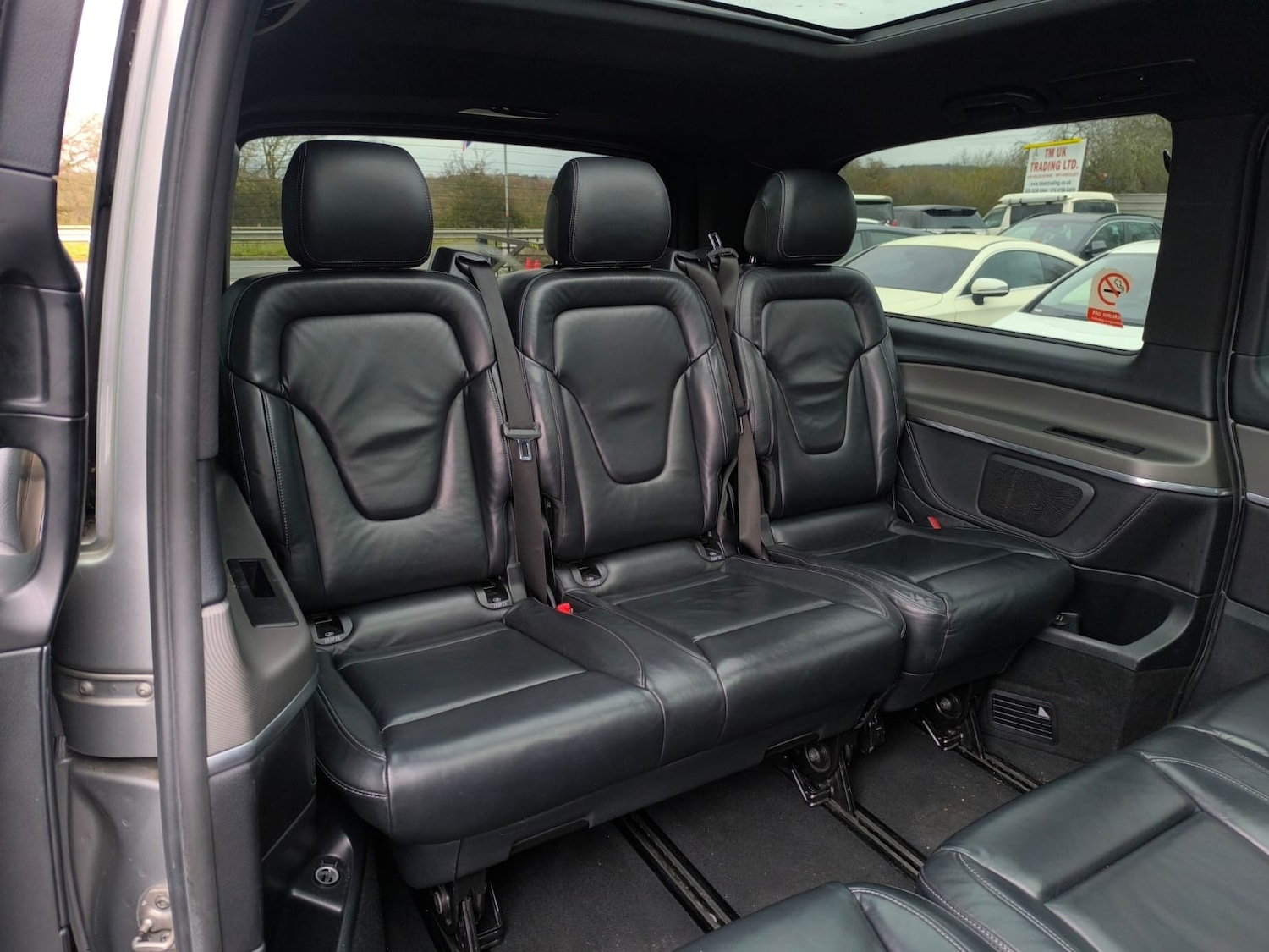 Used Mercedes-Benz V-Class 2017 for sale - 76932234: Photo 14