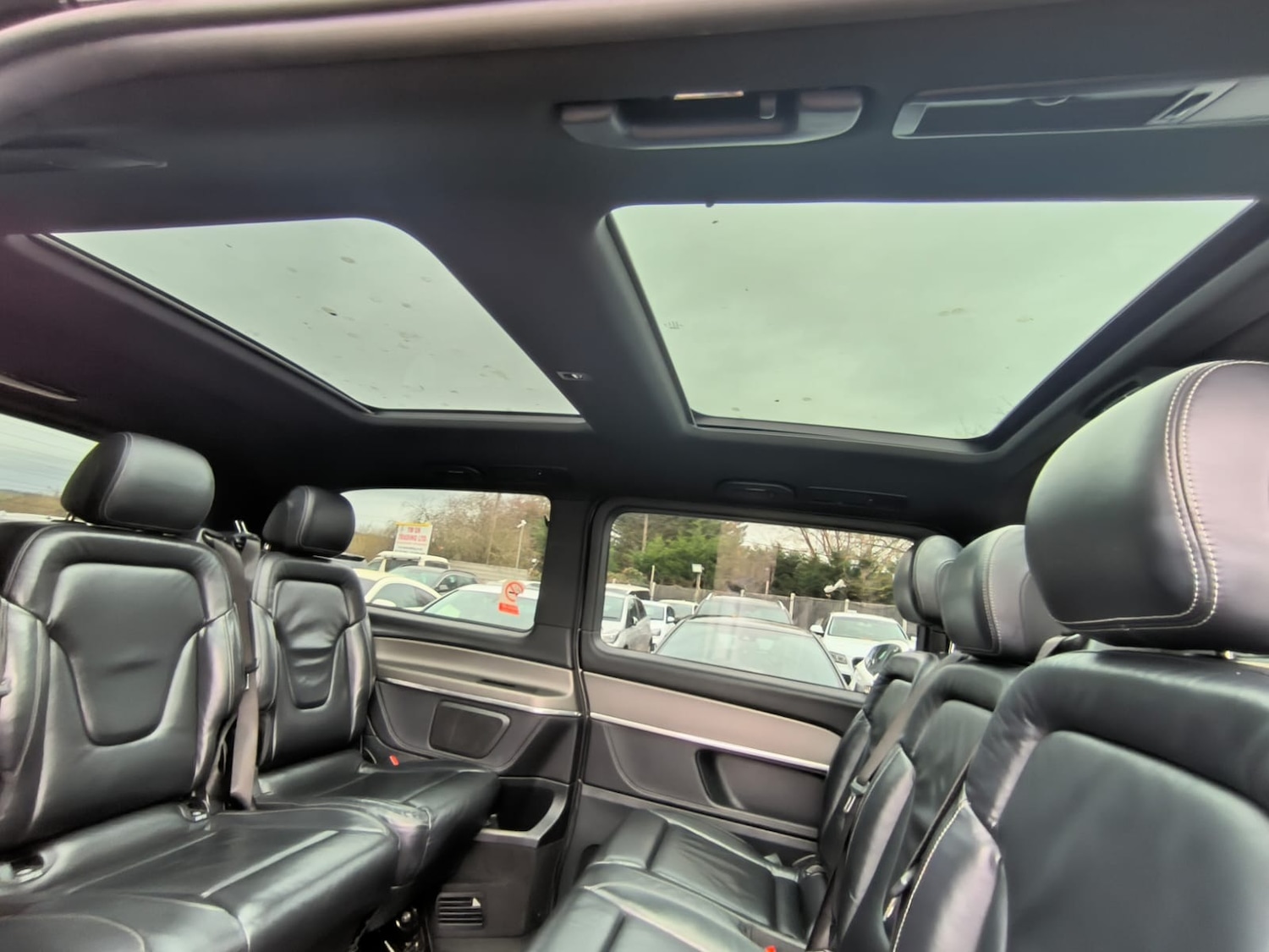 Used Mercedes-Benz V-Class 2017 for sale - 76932234: Photo 15