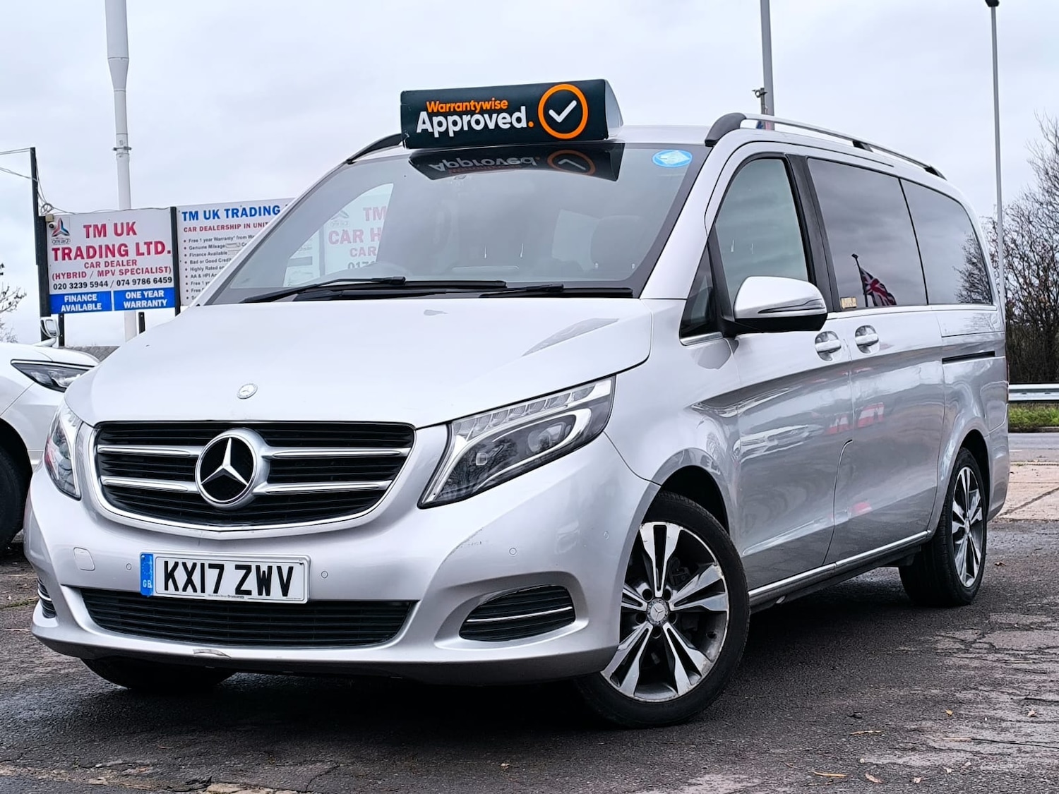 Used Mercedes-Benz V-Class 2017 for sale - 76932234: Photo 2