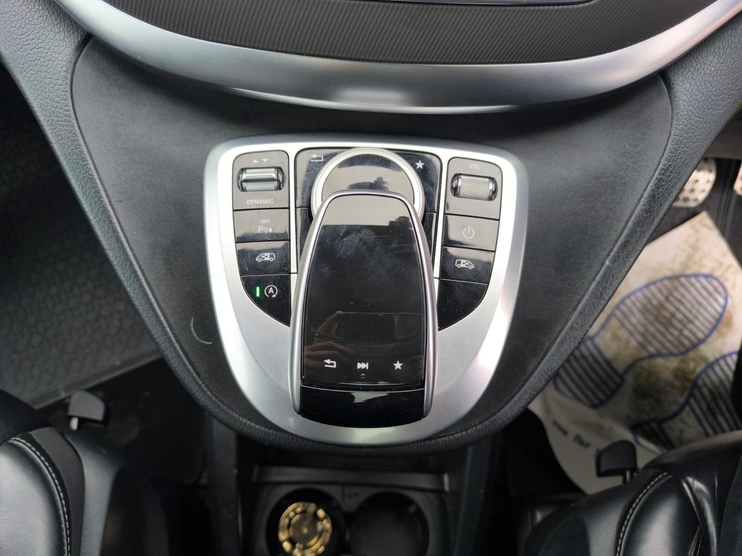 Used Mercedes-Benz V-Class 2017 for sale - 76932234: Photo 23