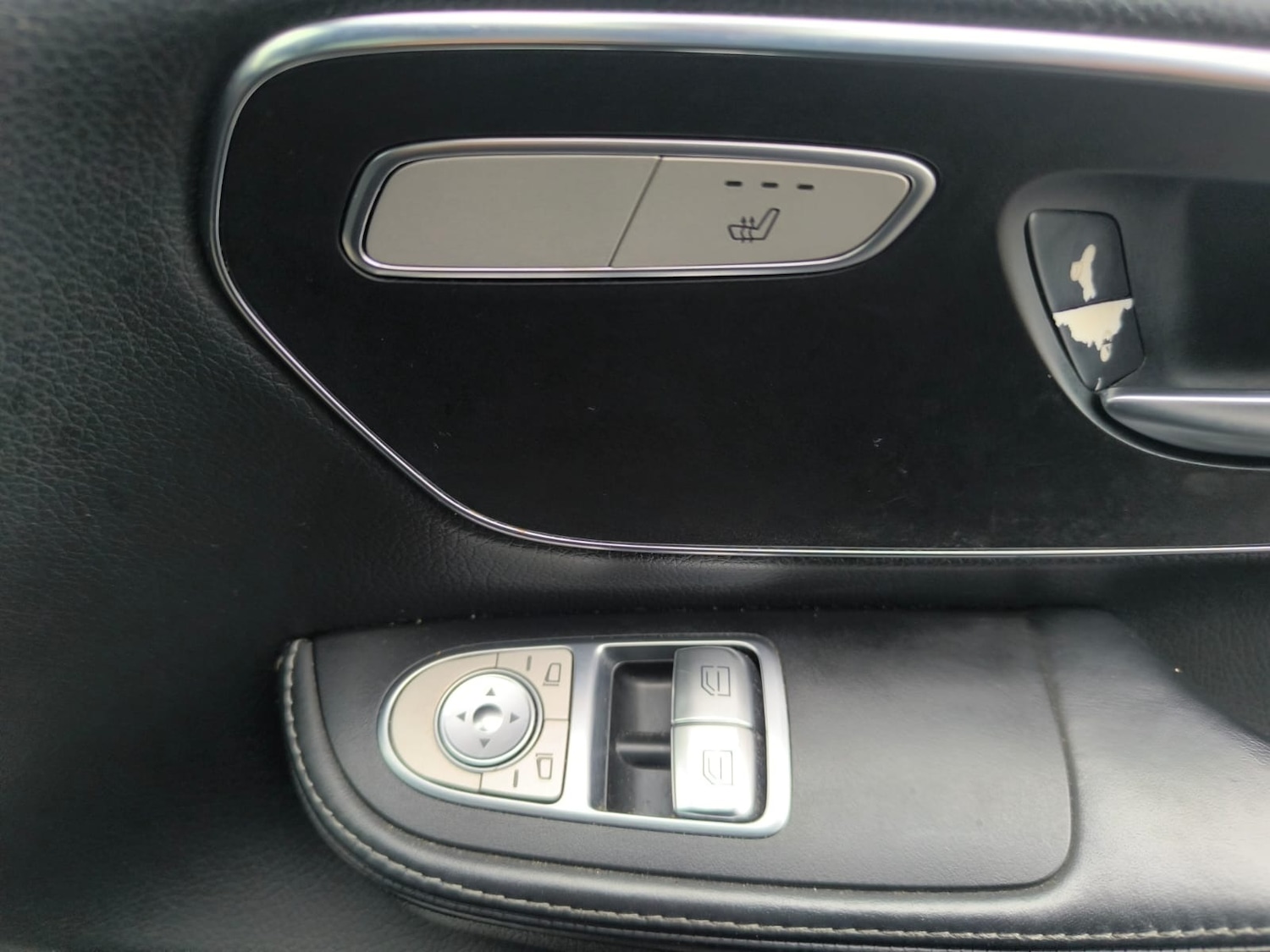 Used Mercedes-Benz V-Class 2017 for sale - 76932234: Photo 24