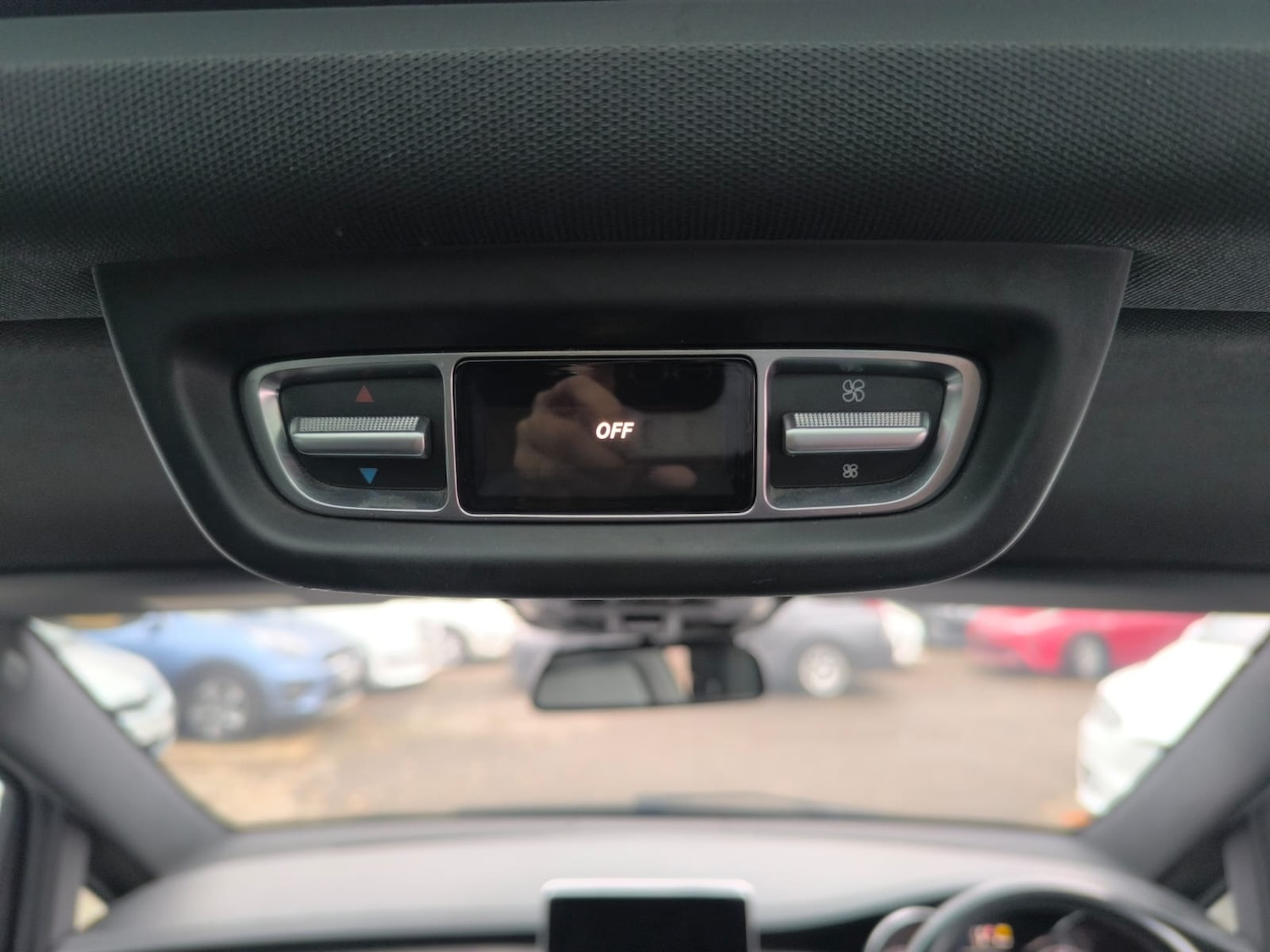 Used Mercedes-Benz V-Class 2017 for sale - 76932234: Photo 31